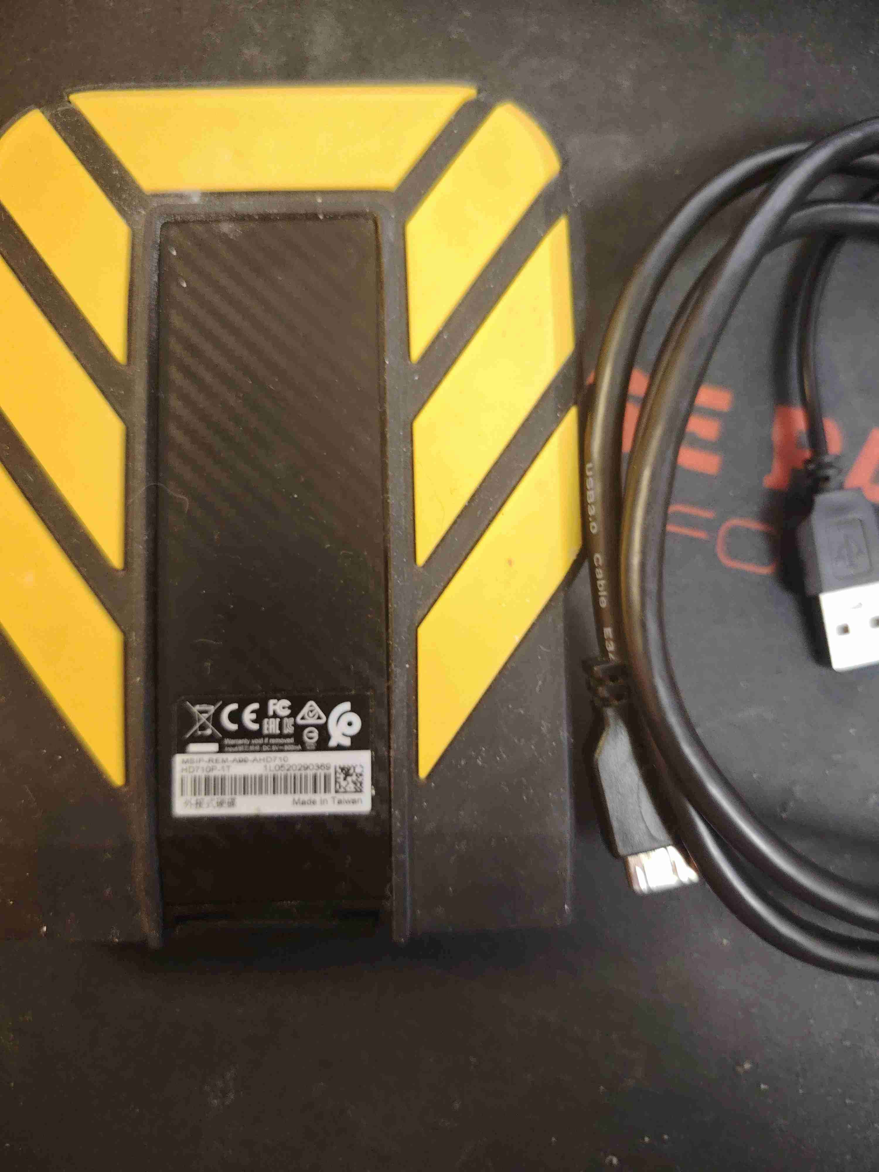 Disco duro externo ADATA amarillo - miniatura 2