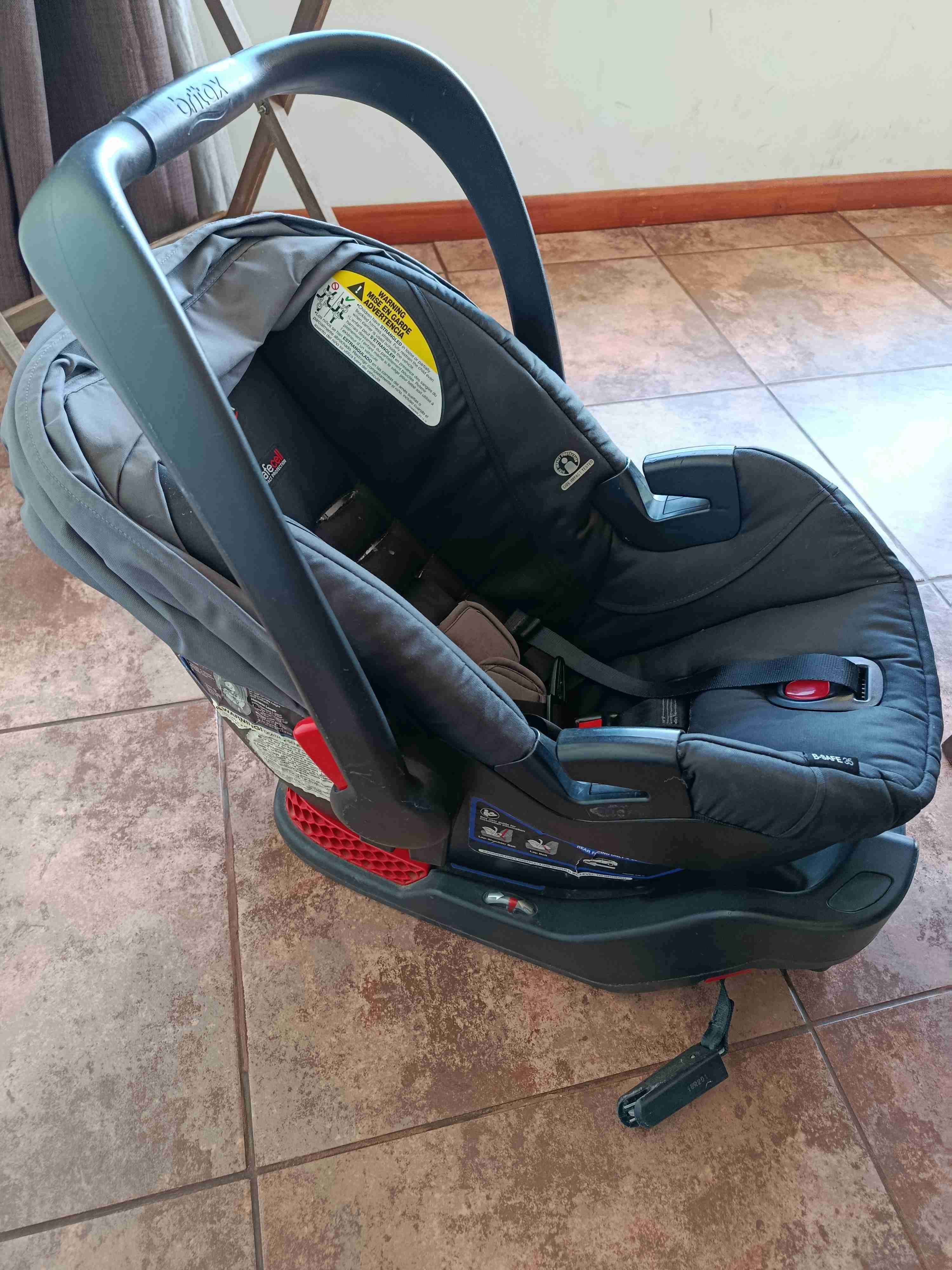 Silla de auto Britax gris - miniatura 2