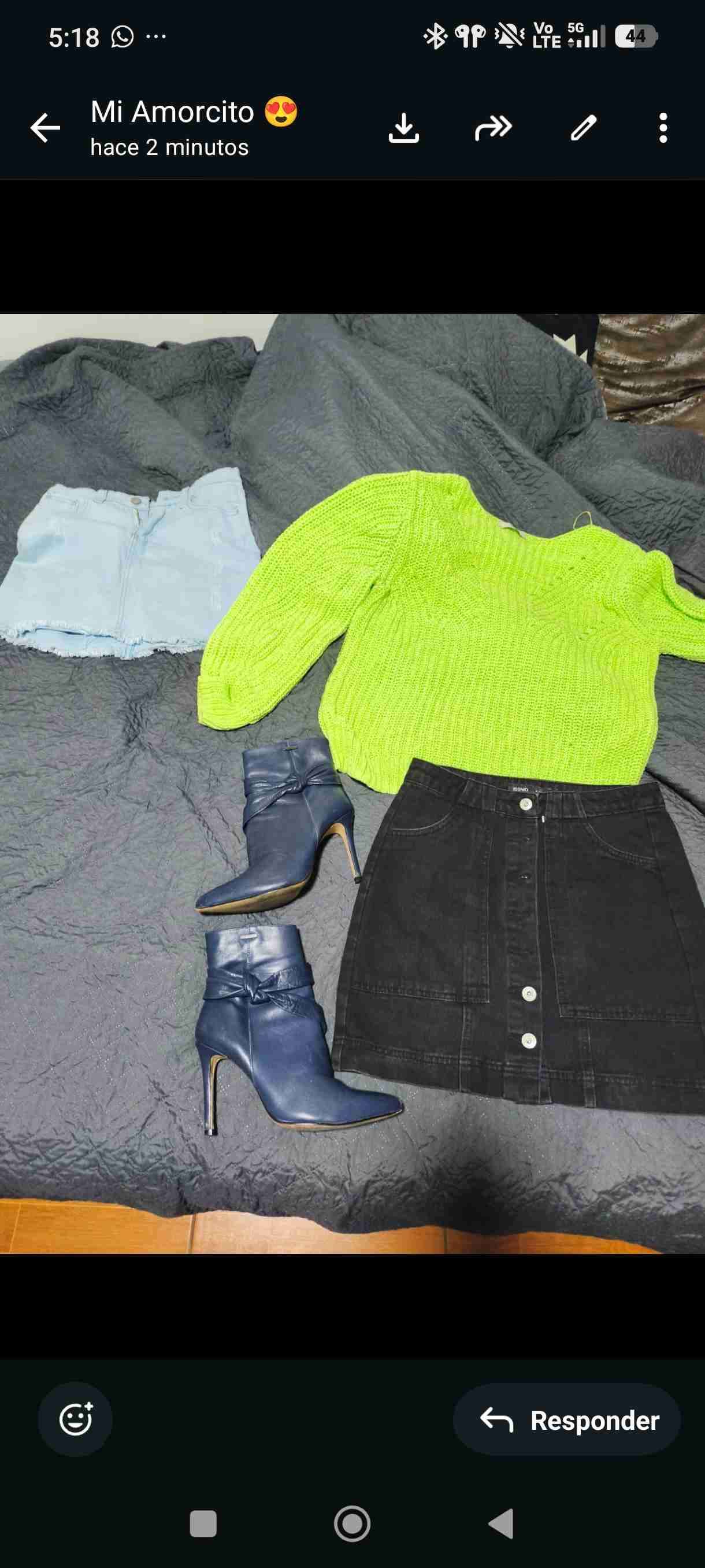 Vestido rojo con textura - miniatura 6