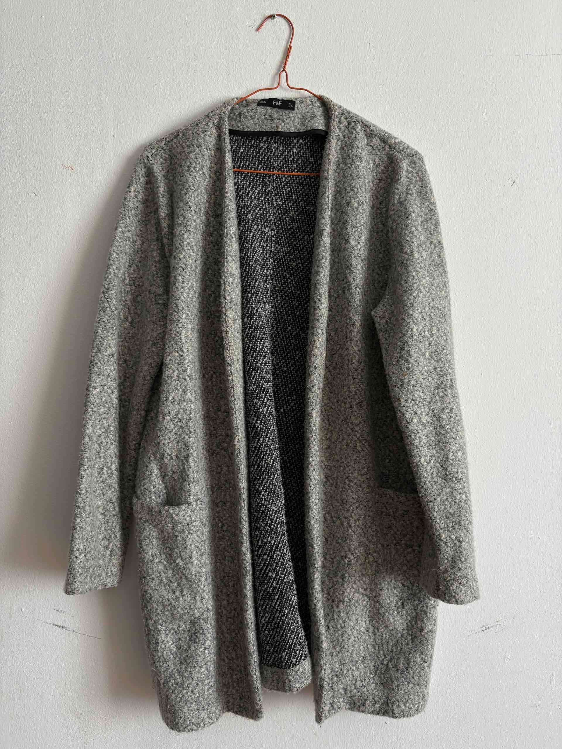 Abrigo gris lana