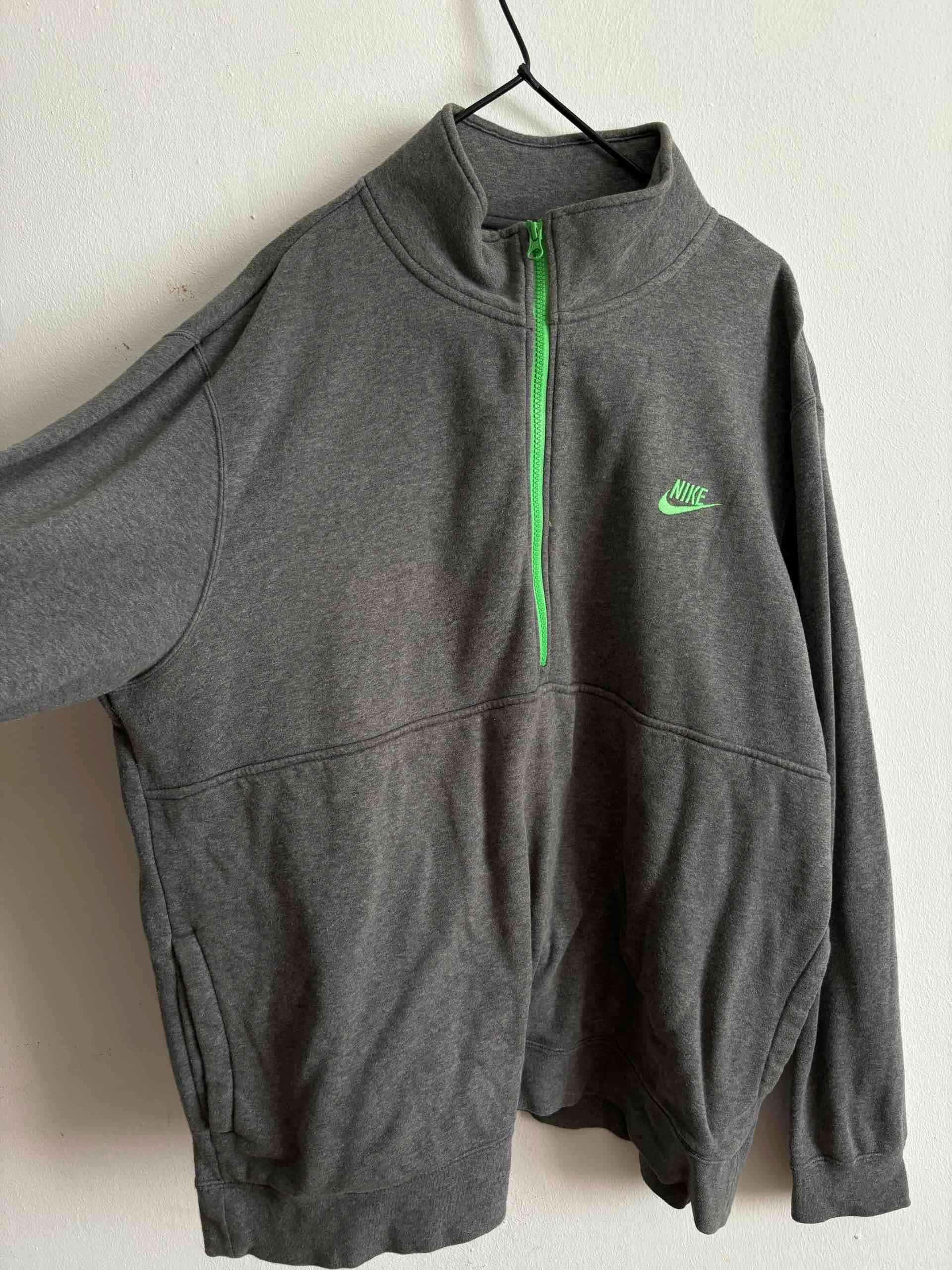 Polerón gris Nike con cierre verde - miniatura 2