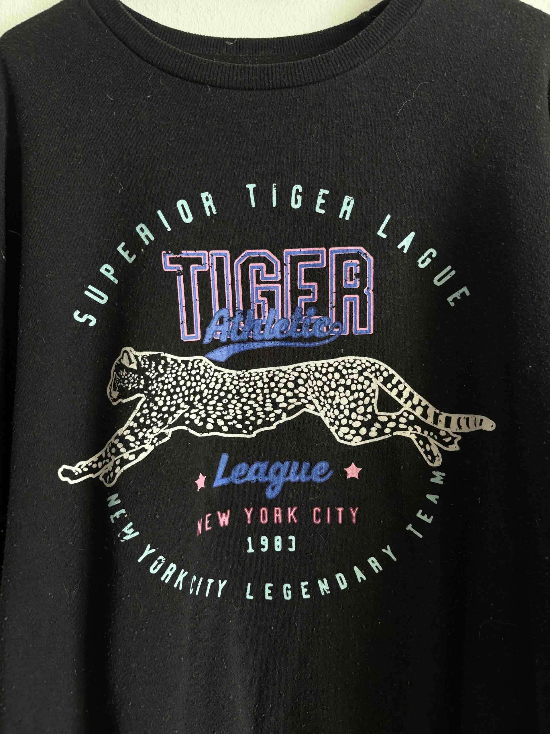 Polerón negro con estampado tigre - miniatura 2