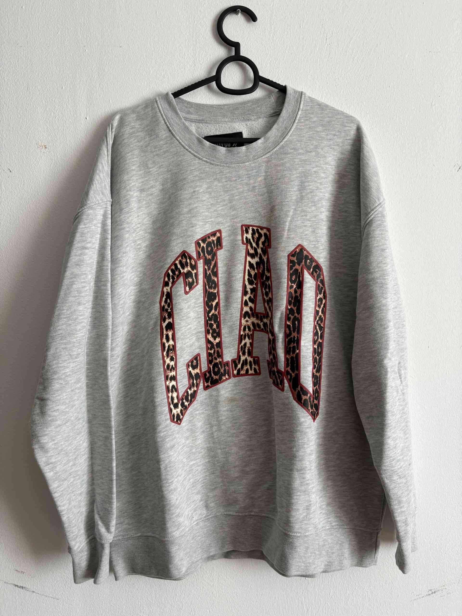 Polerón gris con estampado 'CIAO'