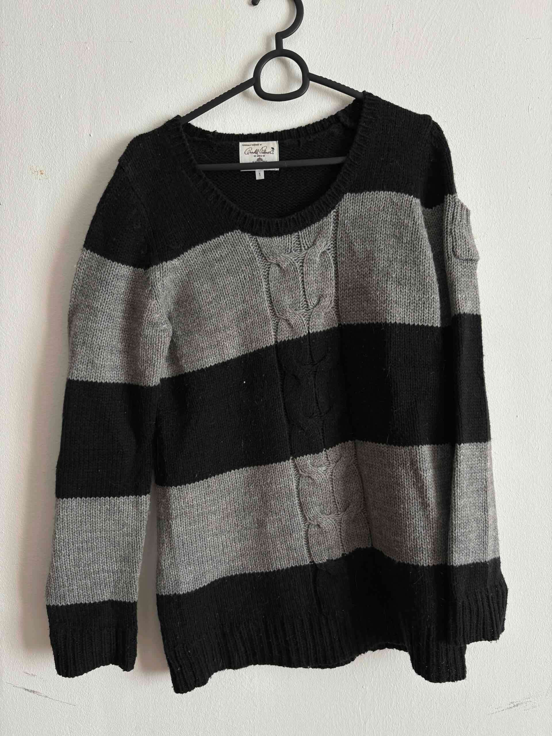 Suéter rayado blanco y negro - miniatura 2