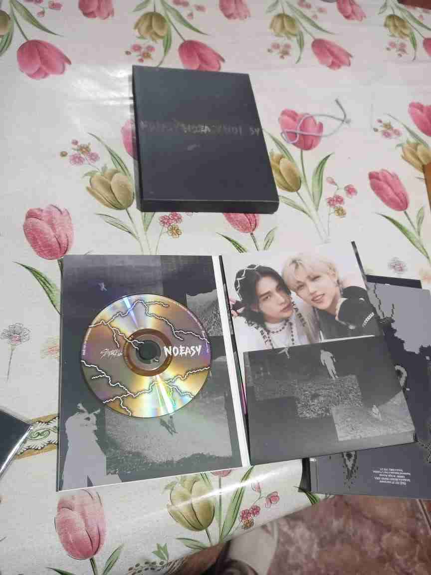 Album Stray kids noeasy limites edition ver. - miniatura 4