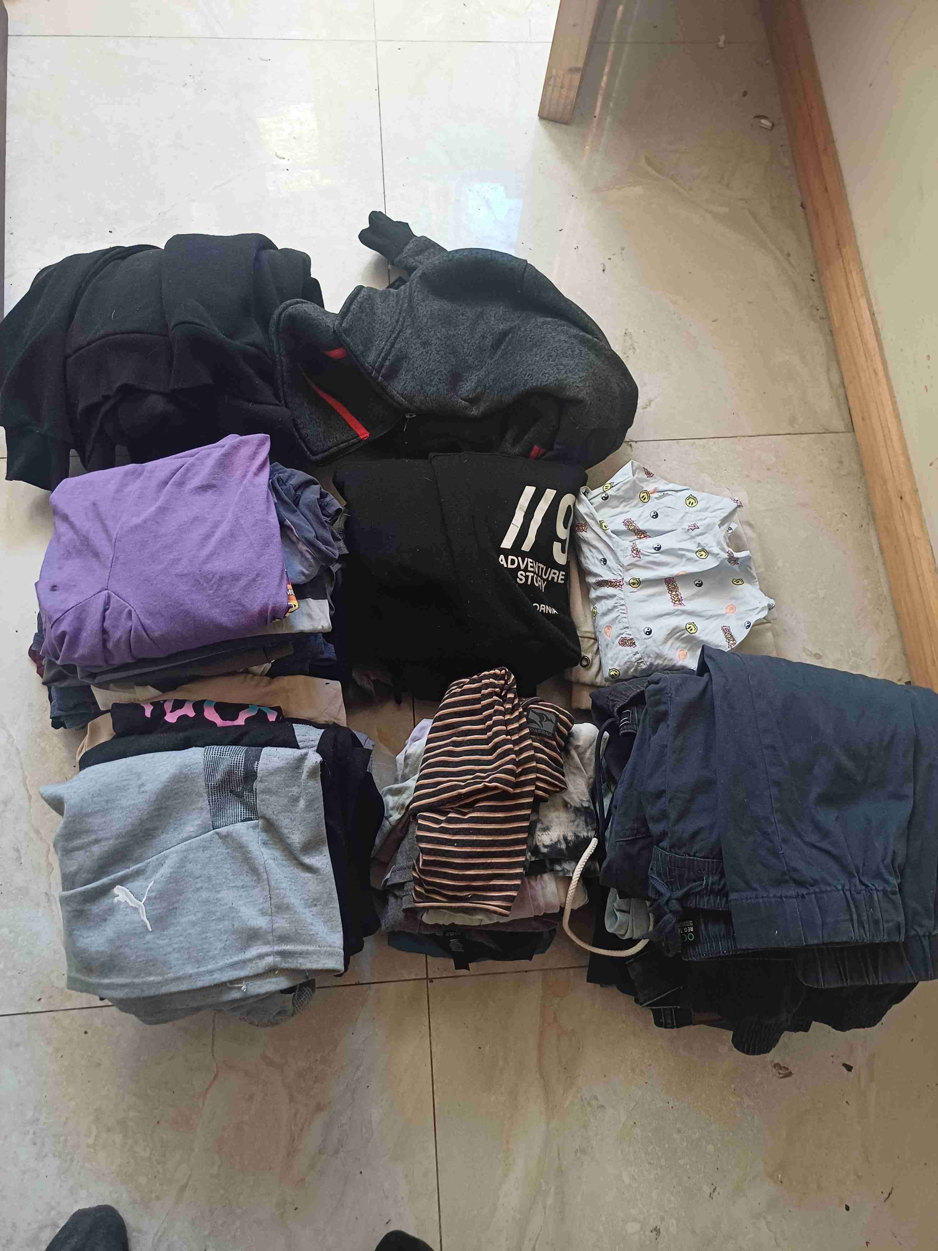 Lote de ropa variada