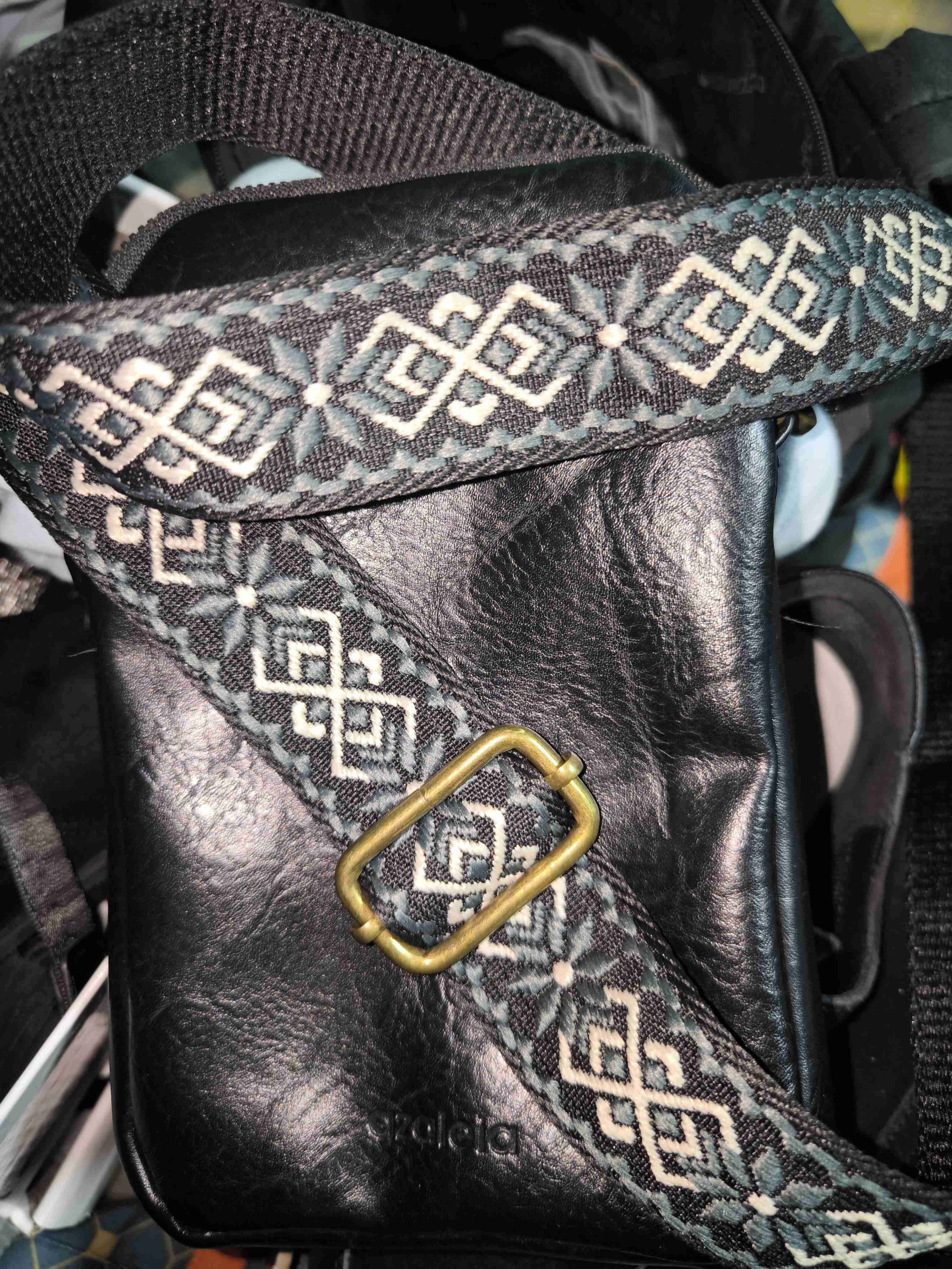 Cartera Azaleia Dakota cross negro - miniatura 4