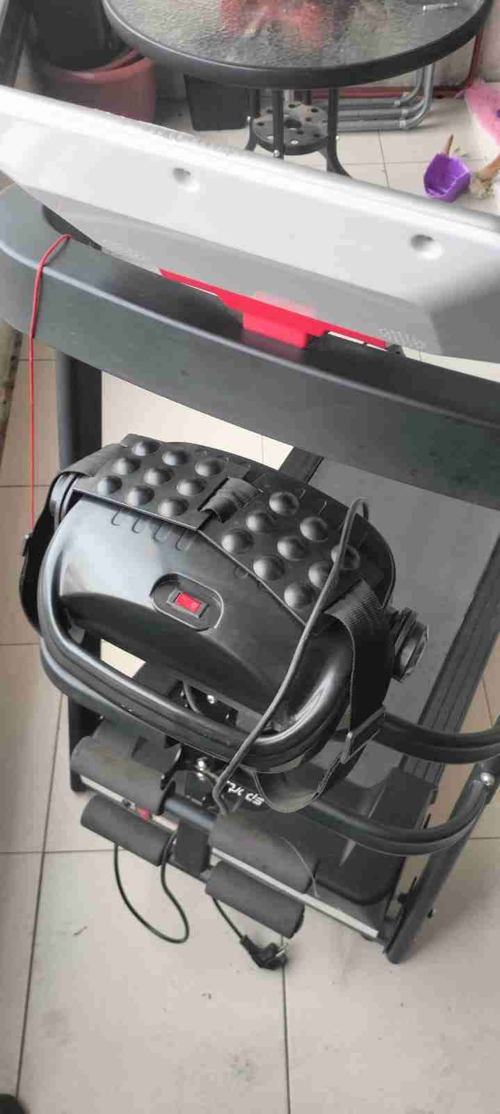 Caminadora deportiva con pantalla digital - miniatura 2