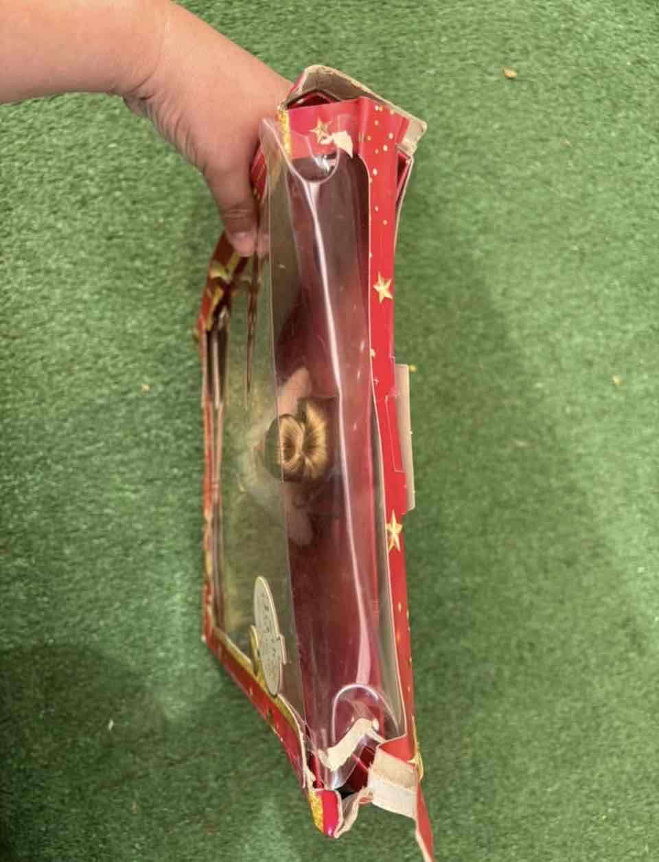 Barbie Holiday Signature 2023 ( caja en ma estado - miniatura 4