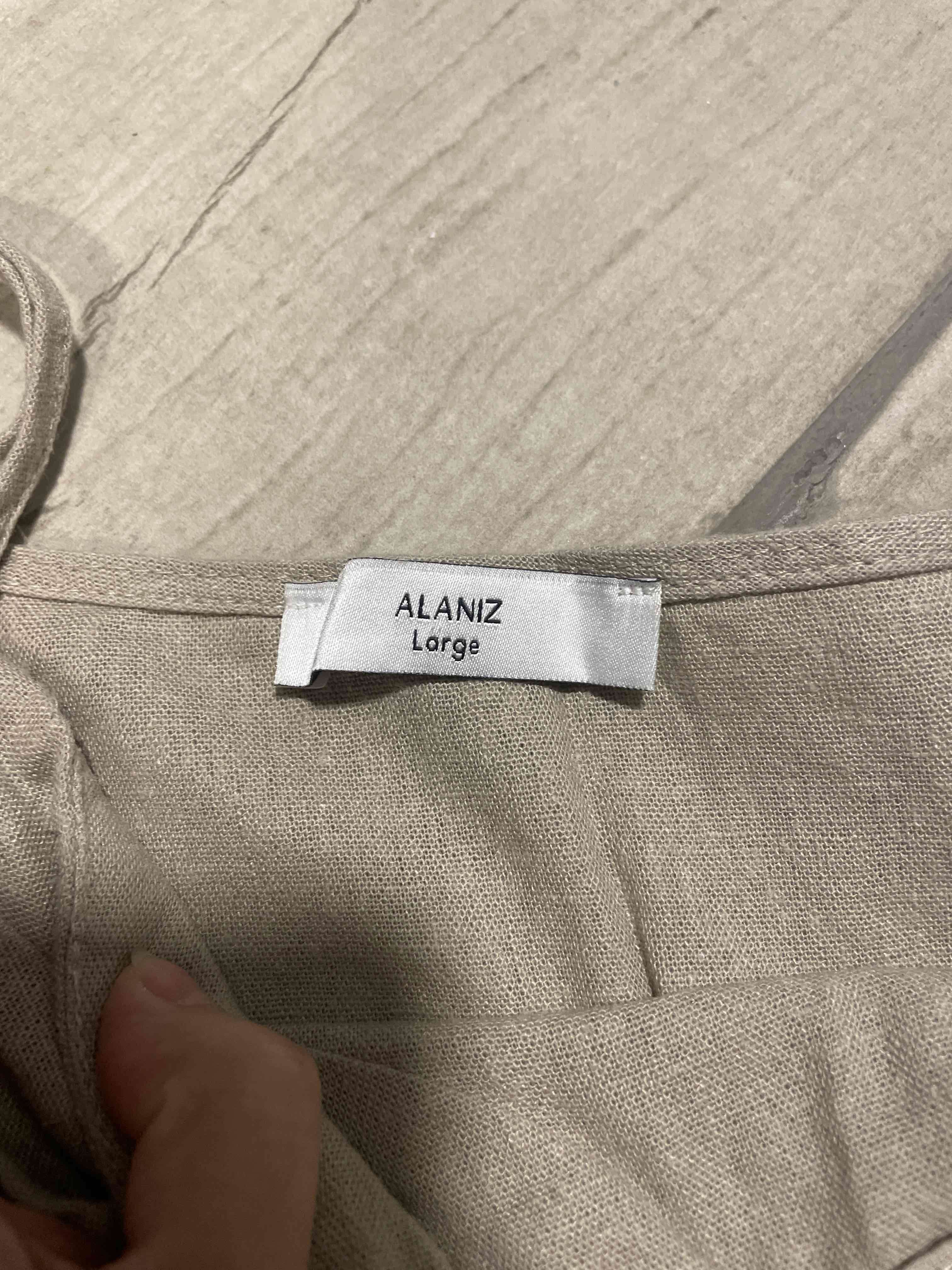 Polera beige/cafe claro sin mangas - miniatura 2