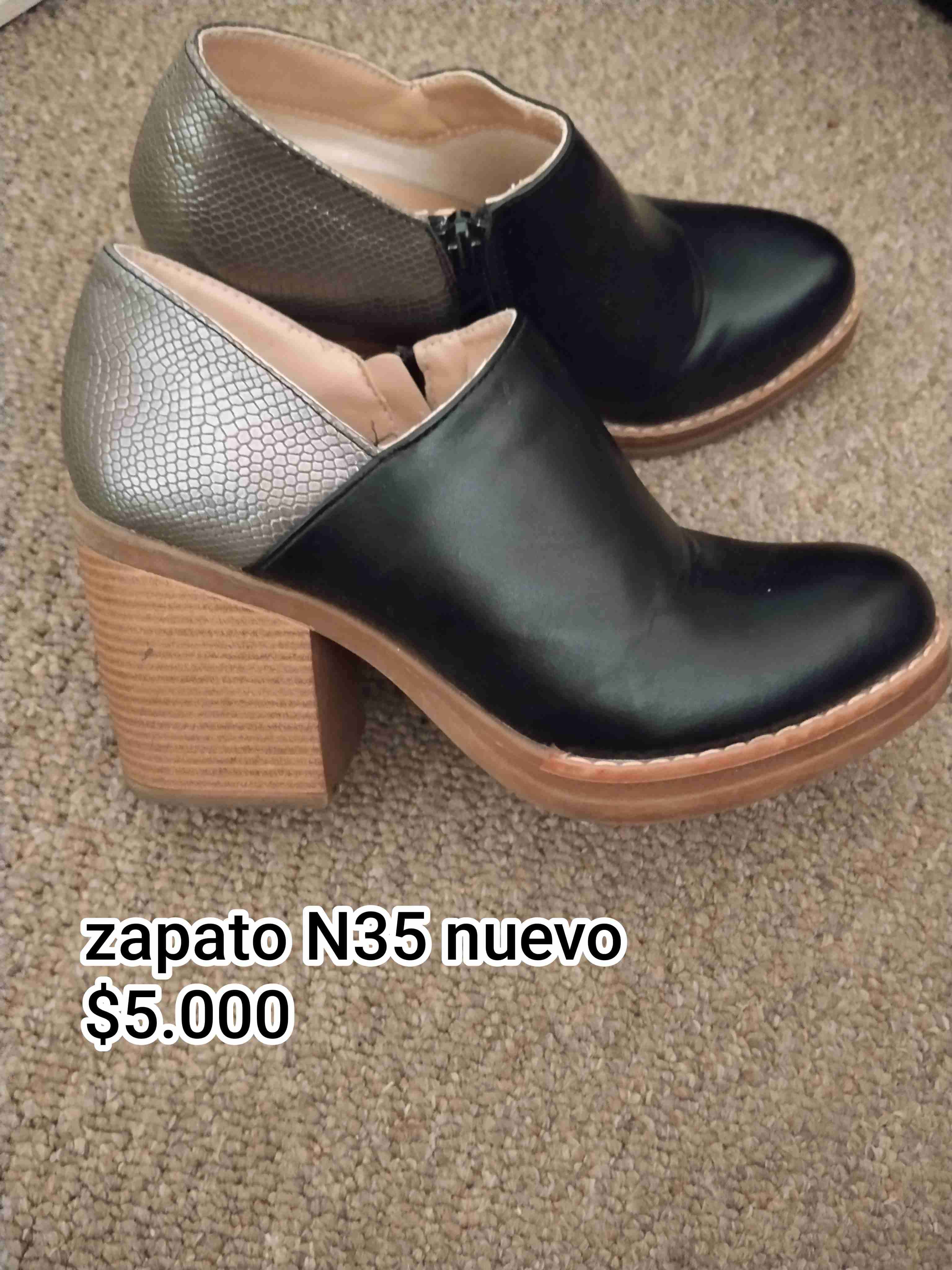 Zapatos N35 con taco