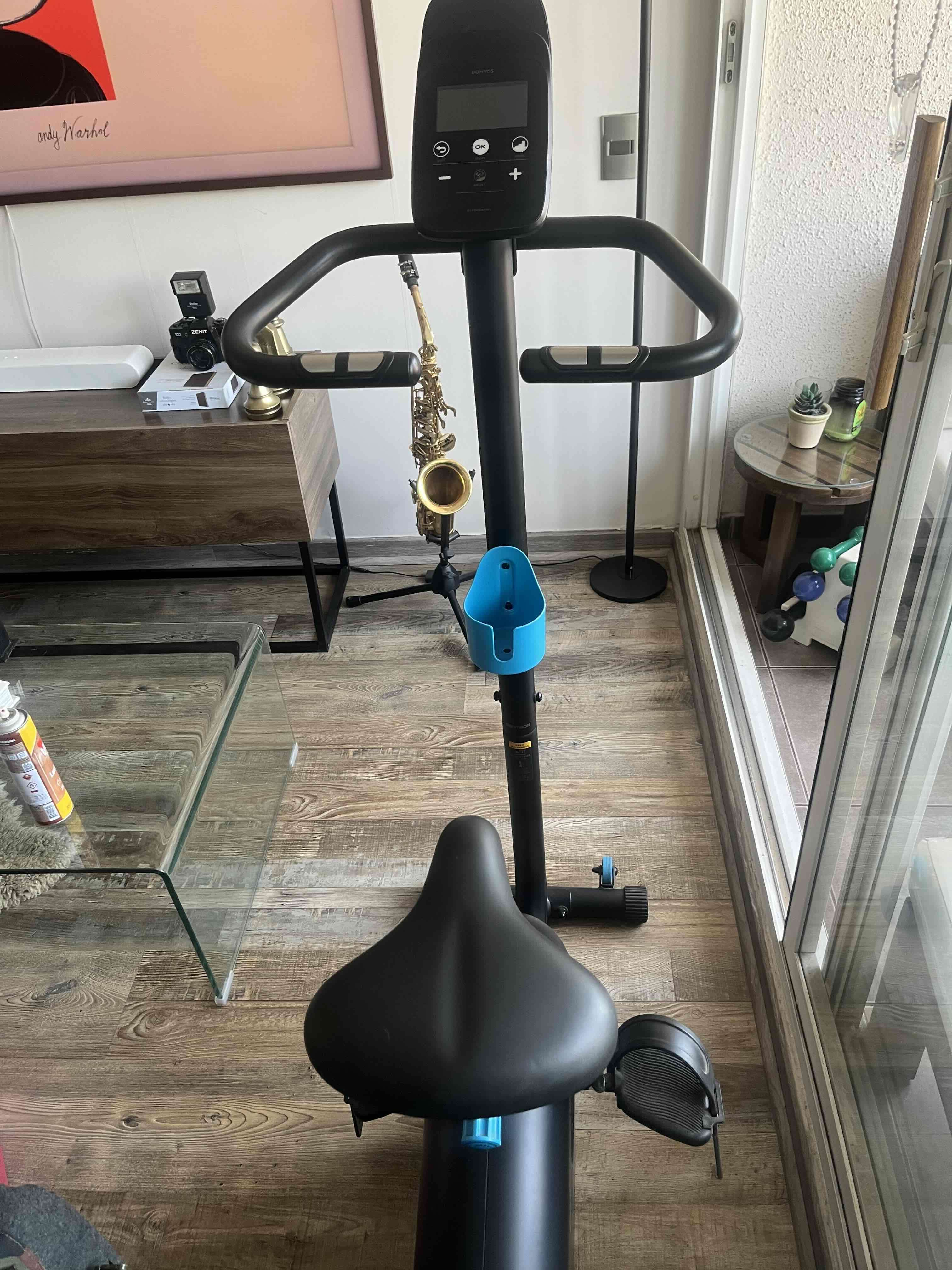 Bicicleta estática negra - miniatura 2