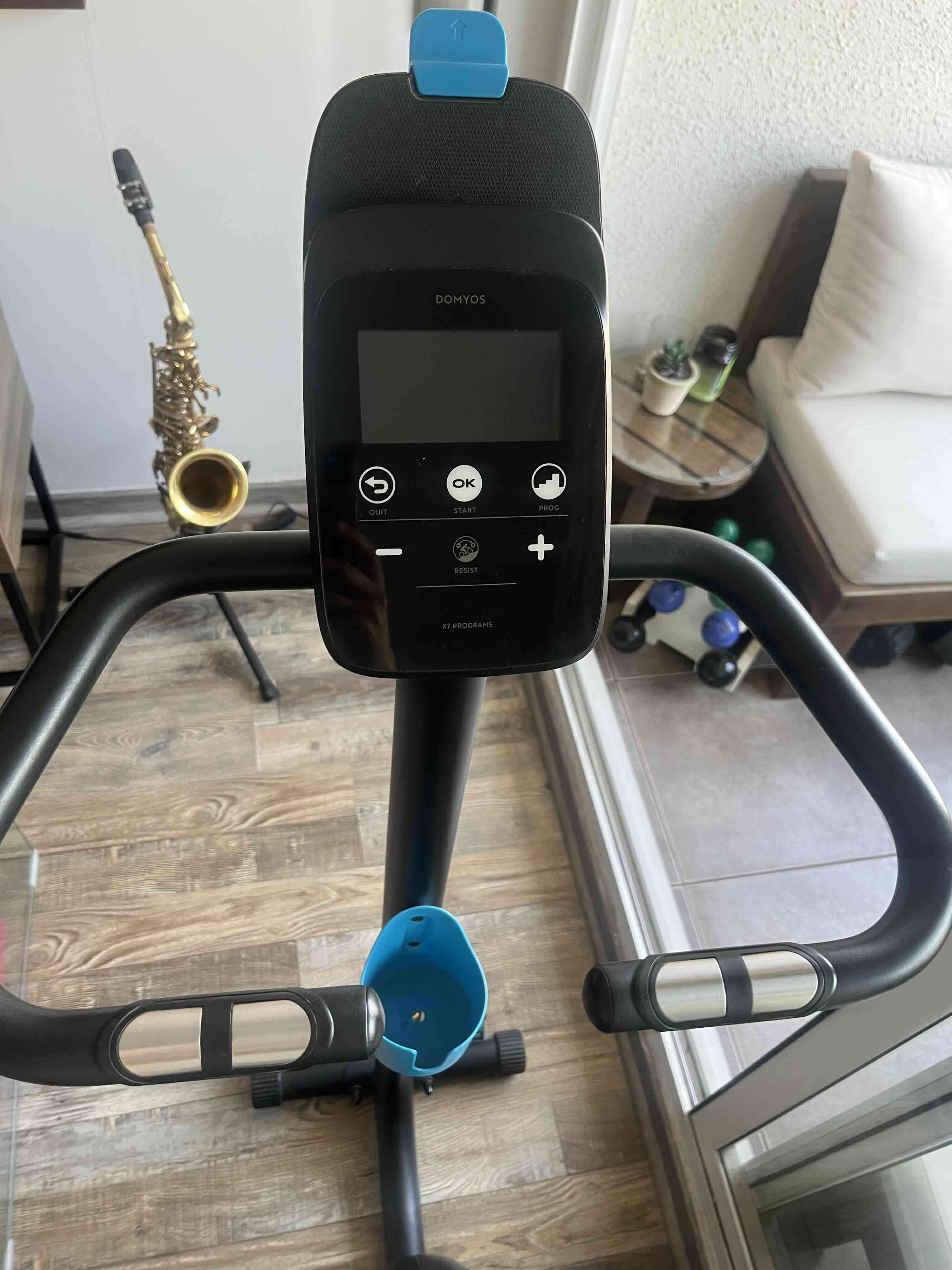 Bicicleta estática negra - miniatura 3