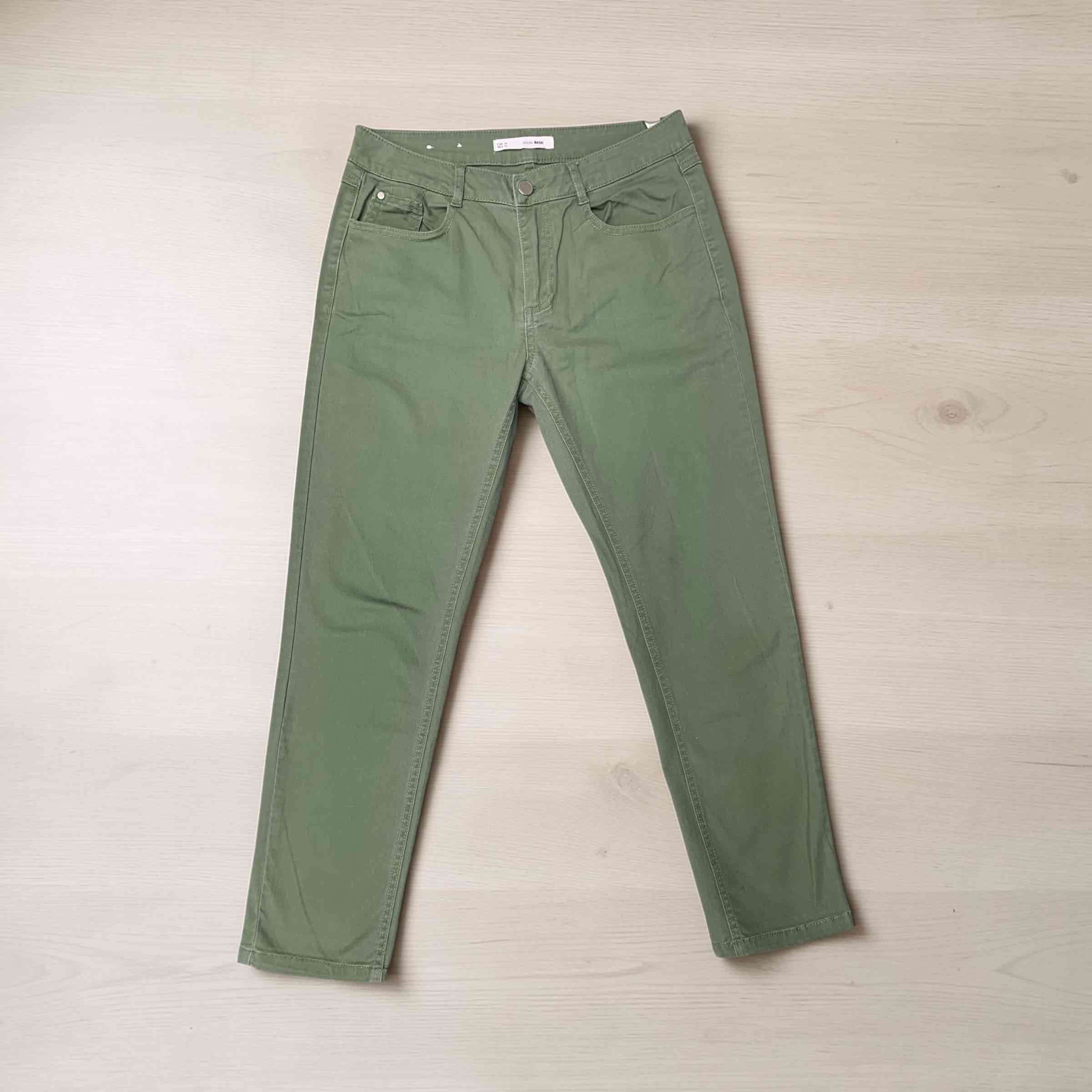 Pantalones verdes para hombre