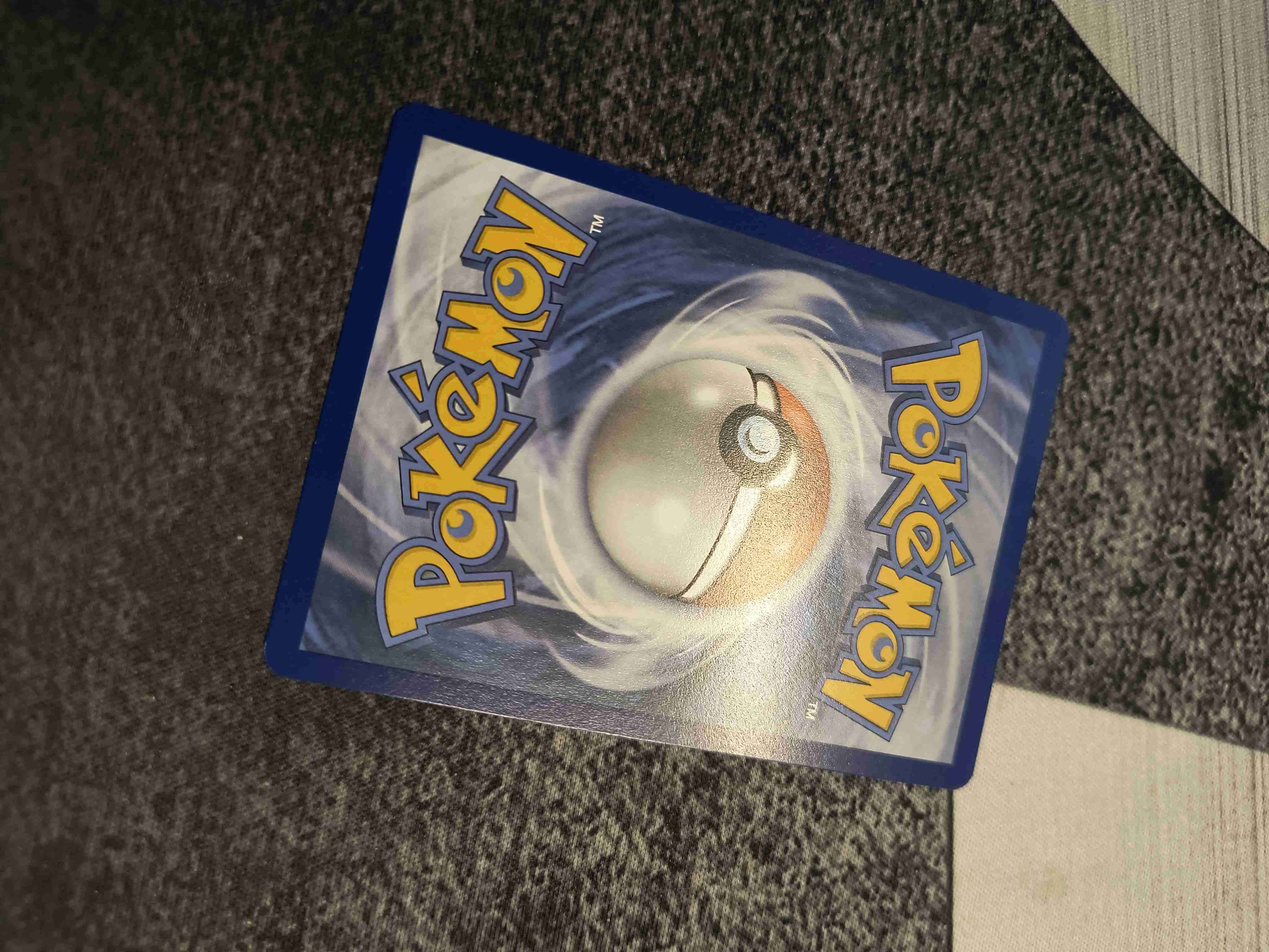 Carta Pokémon holográfica Kieran - miniatura 3