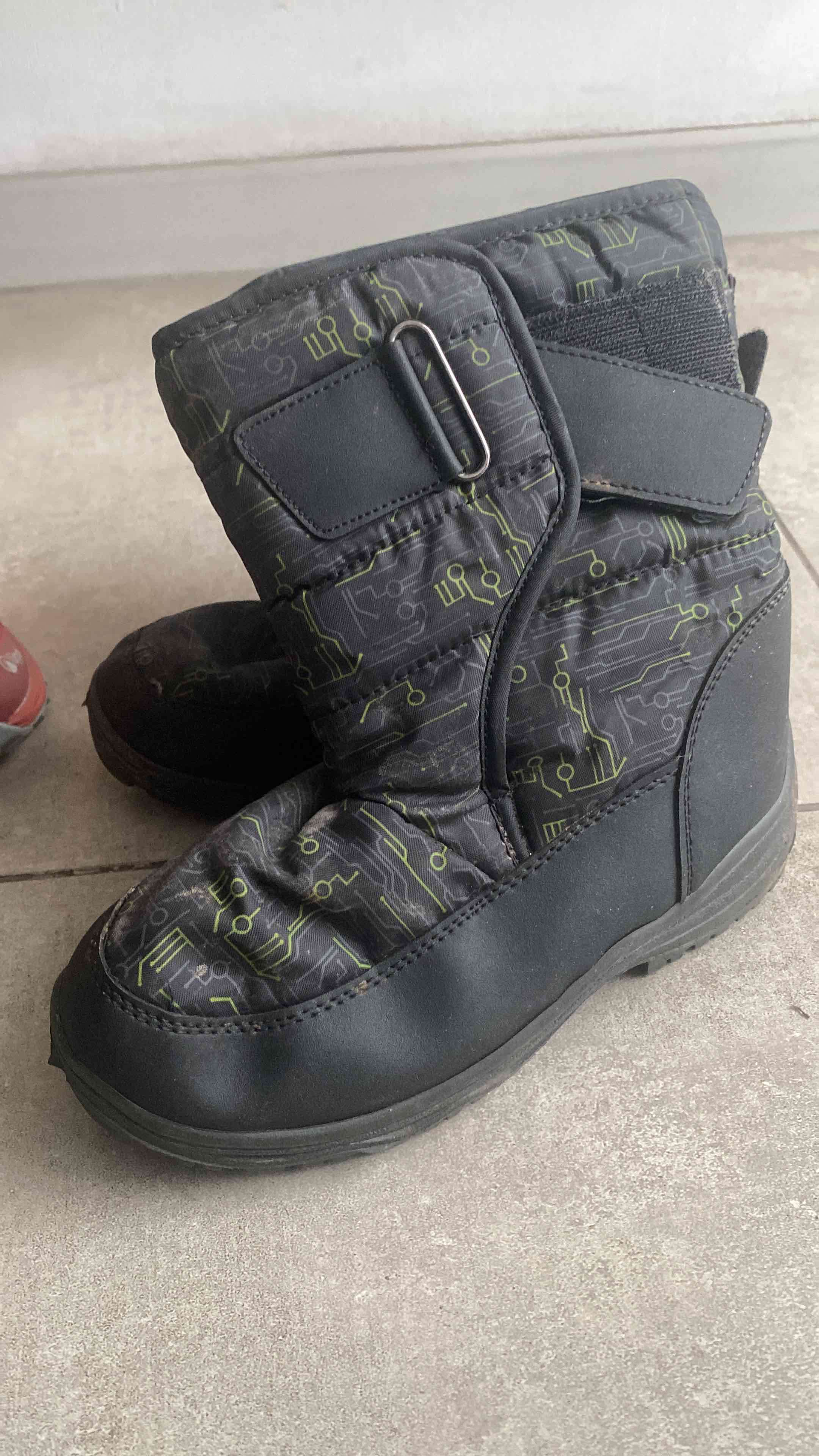 Lote de botas y zapatos variados - miniatura 3