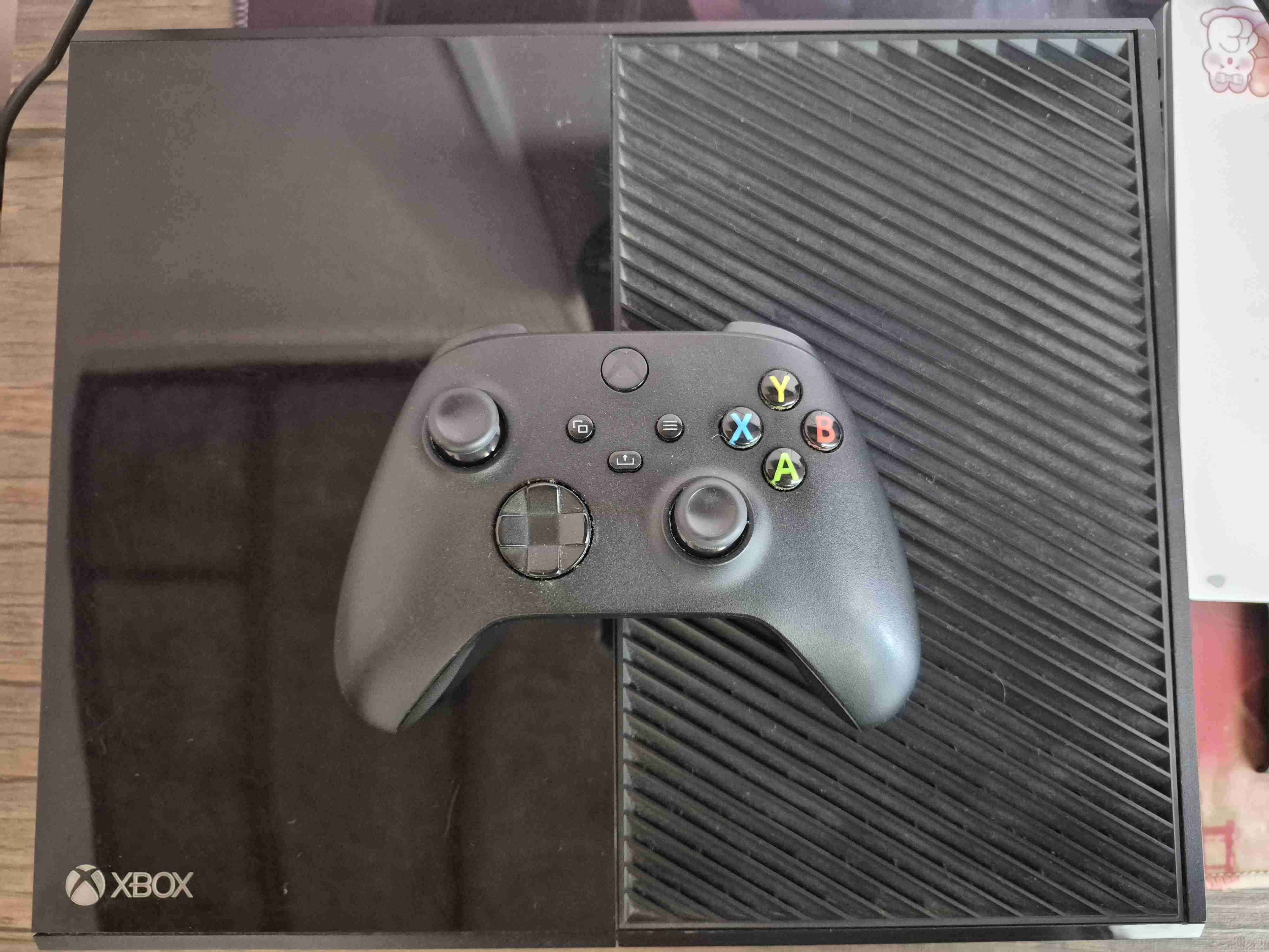 Consola Xbox One con control - miniatura 5