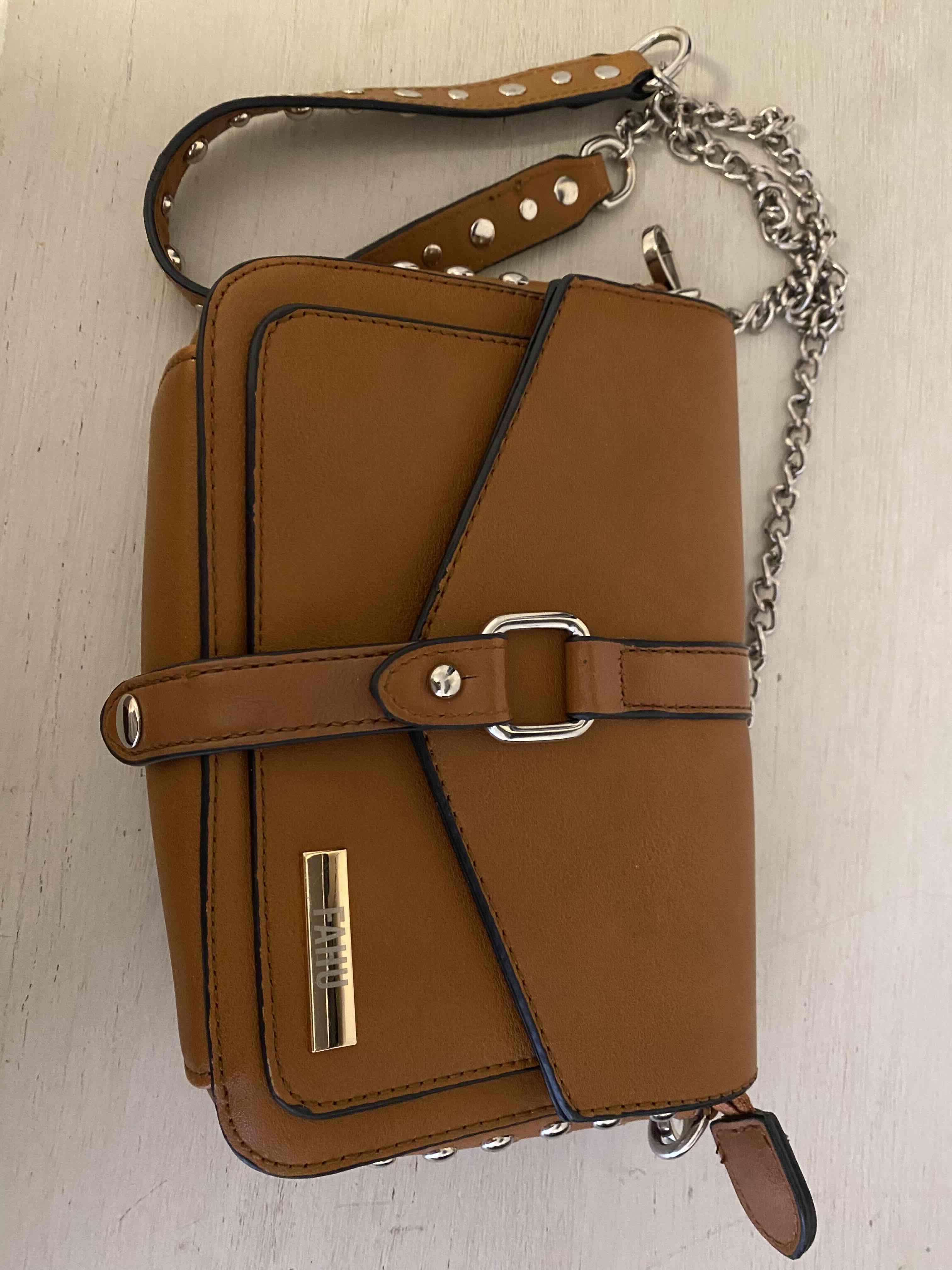 Cartera marrón con doble  correas - miniatura 2