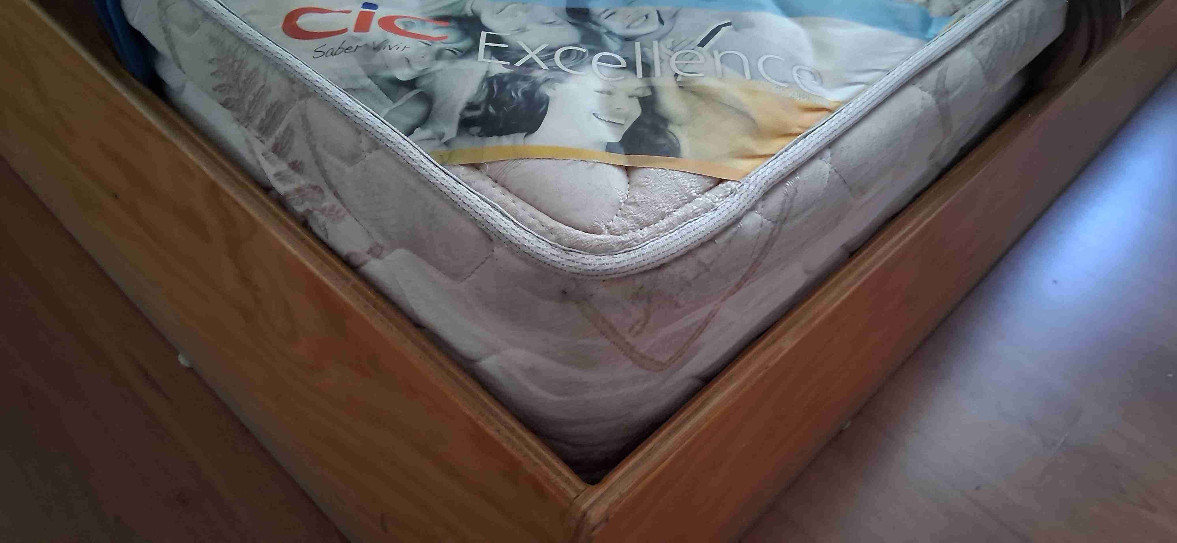 Cama 1,5 plazas + colchón - miniatura 3