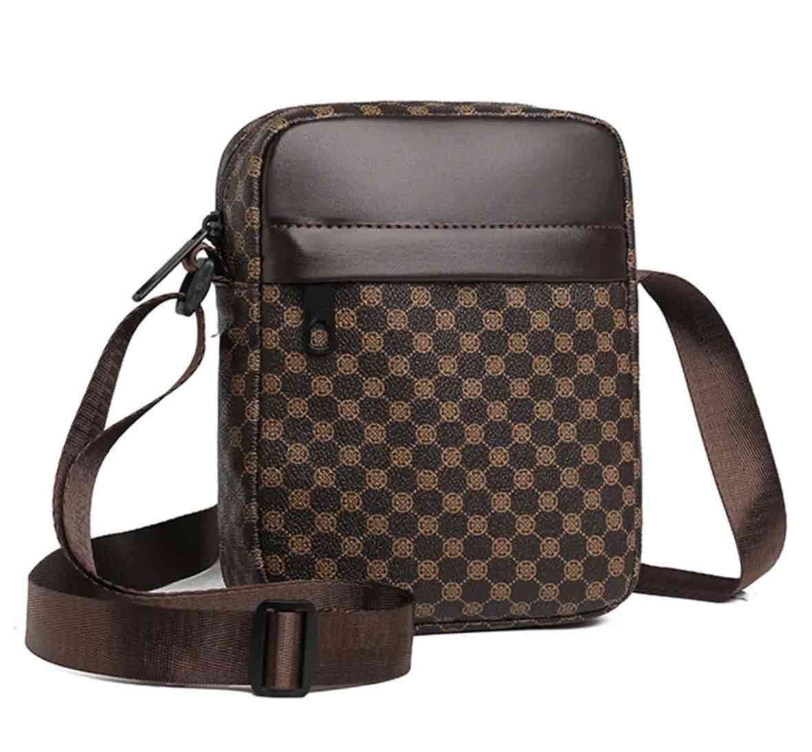 Bandolera marrón y gris estampada