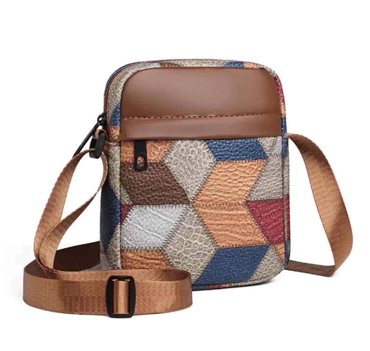 Bandolera multicolor estilo geométrico