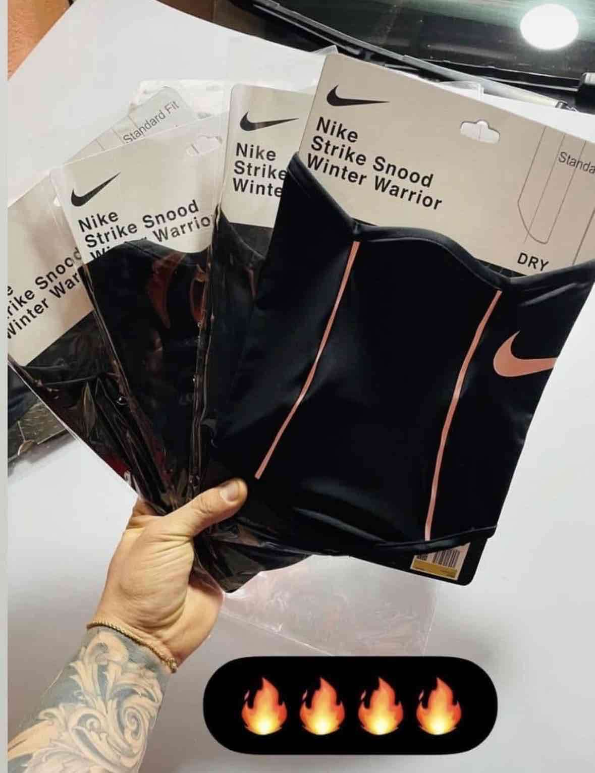 Cuello térmico Nike negro