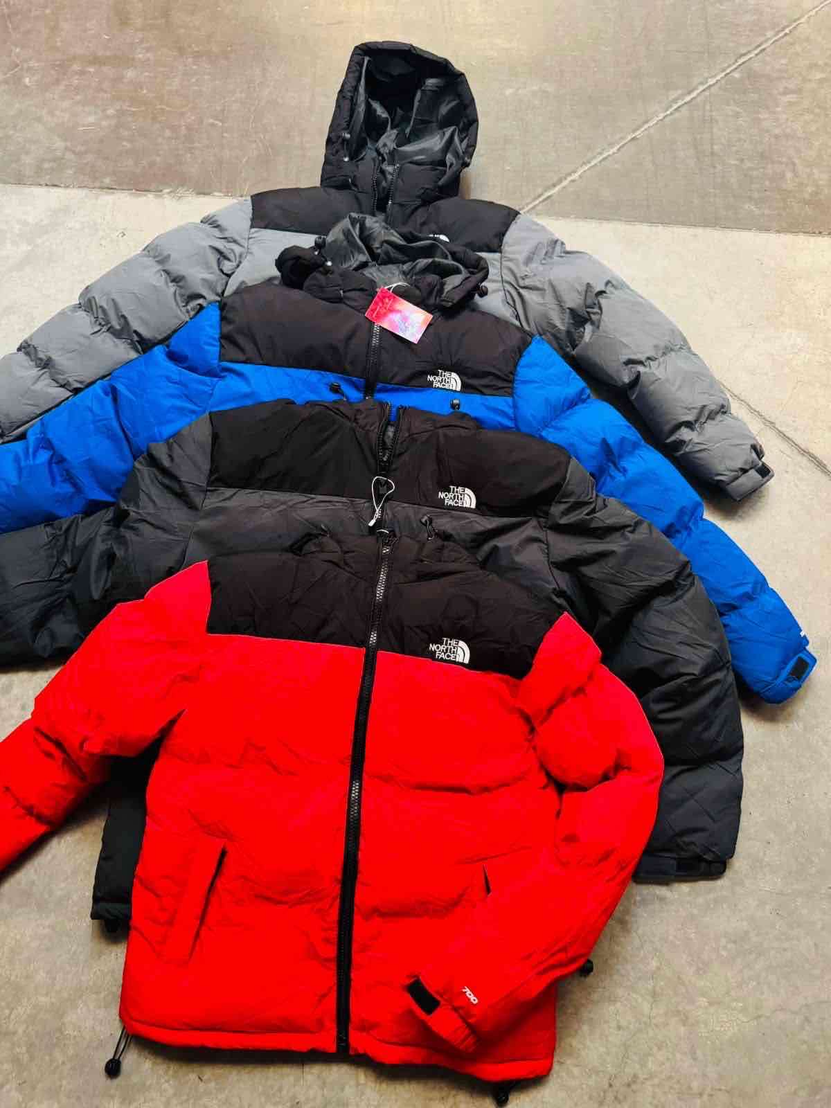 Chaqueta acolchada de colores variados