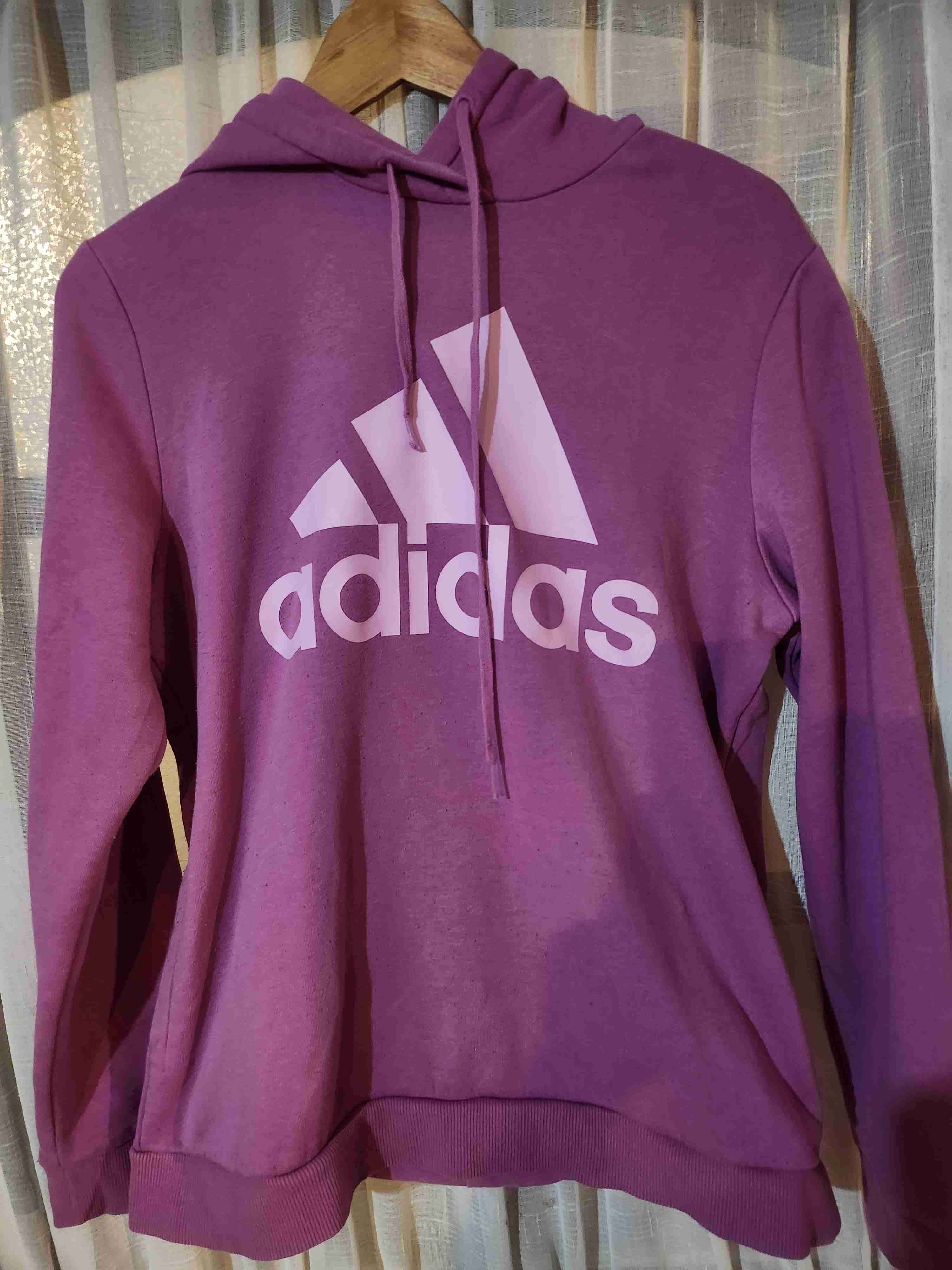 Polerón morado Adidas con capucha