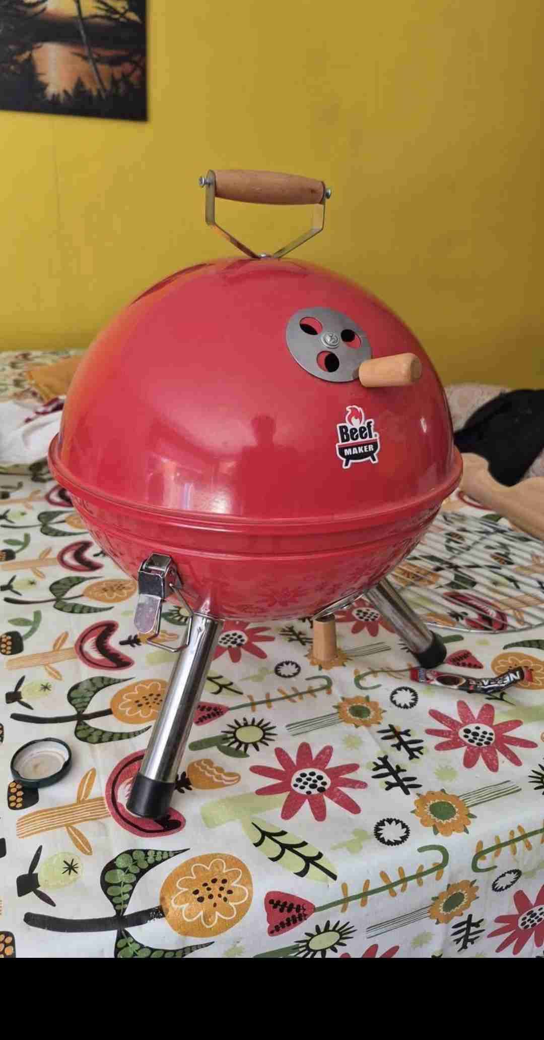 Parrilla roja portátil