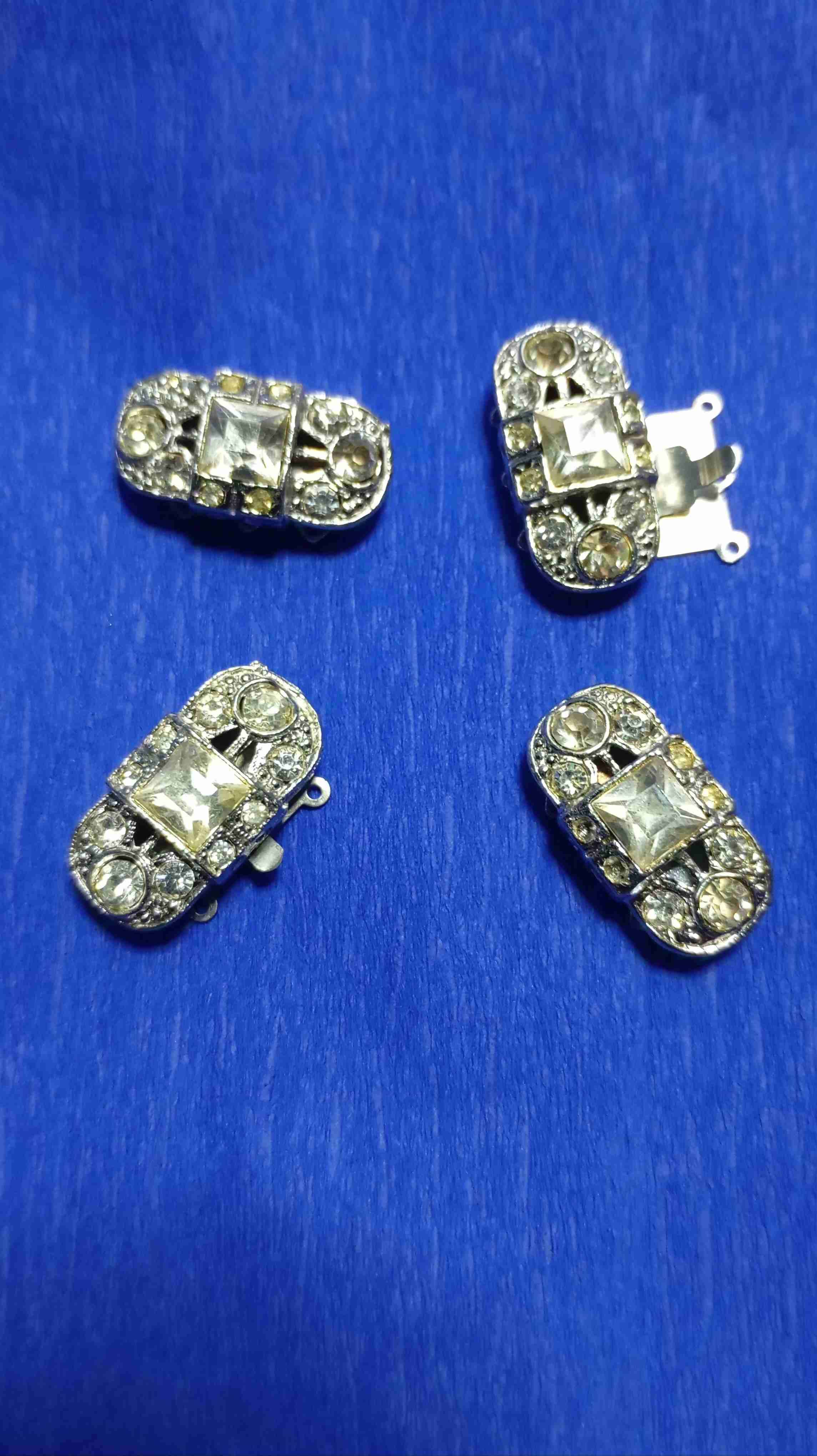 Broche vintage con diamantes - miniatura 2