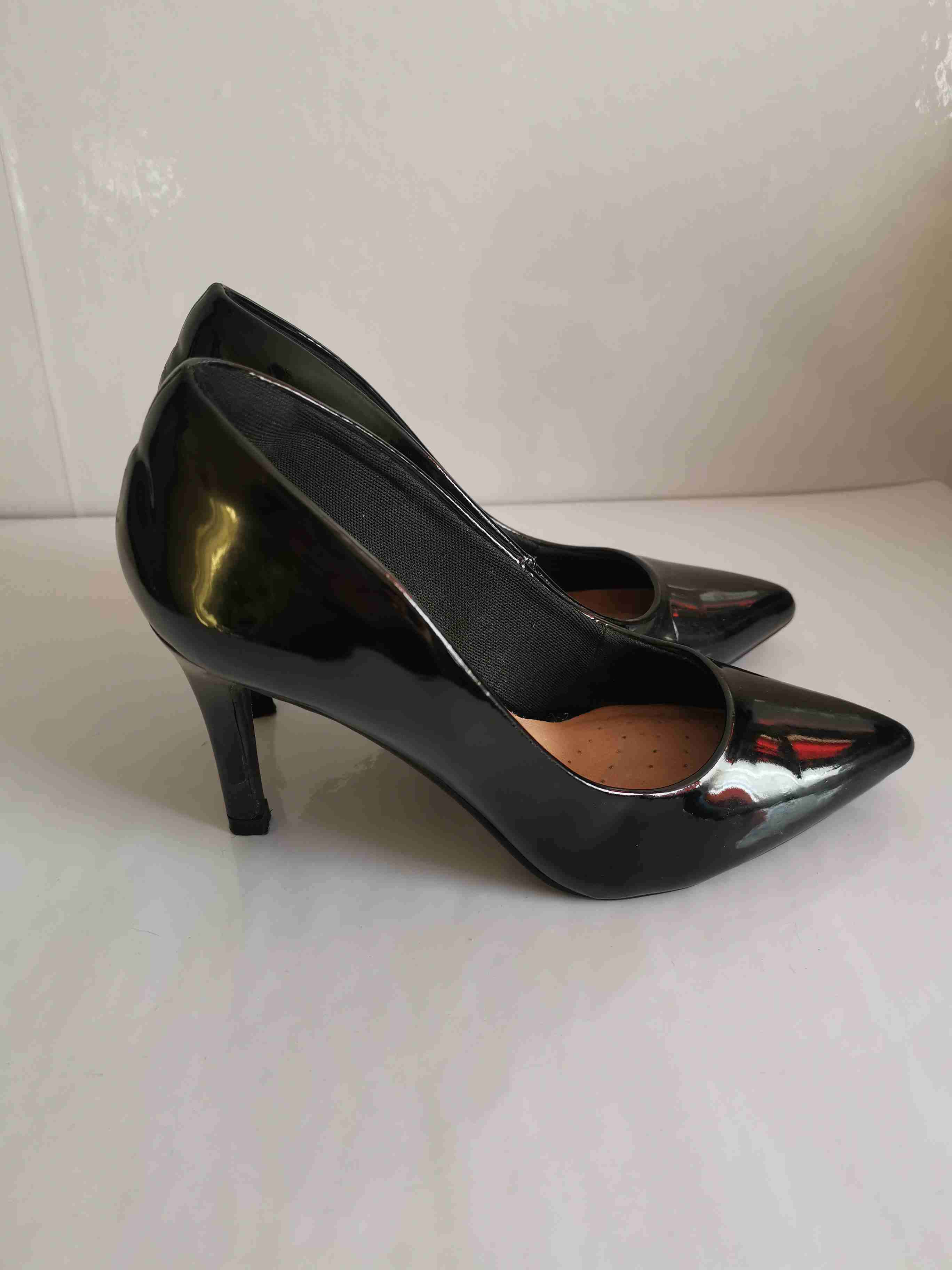 Zapatos de taco alto negros - miniatura 3