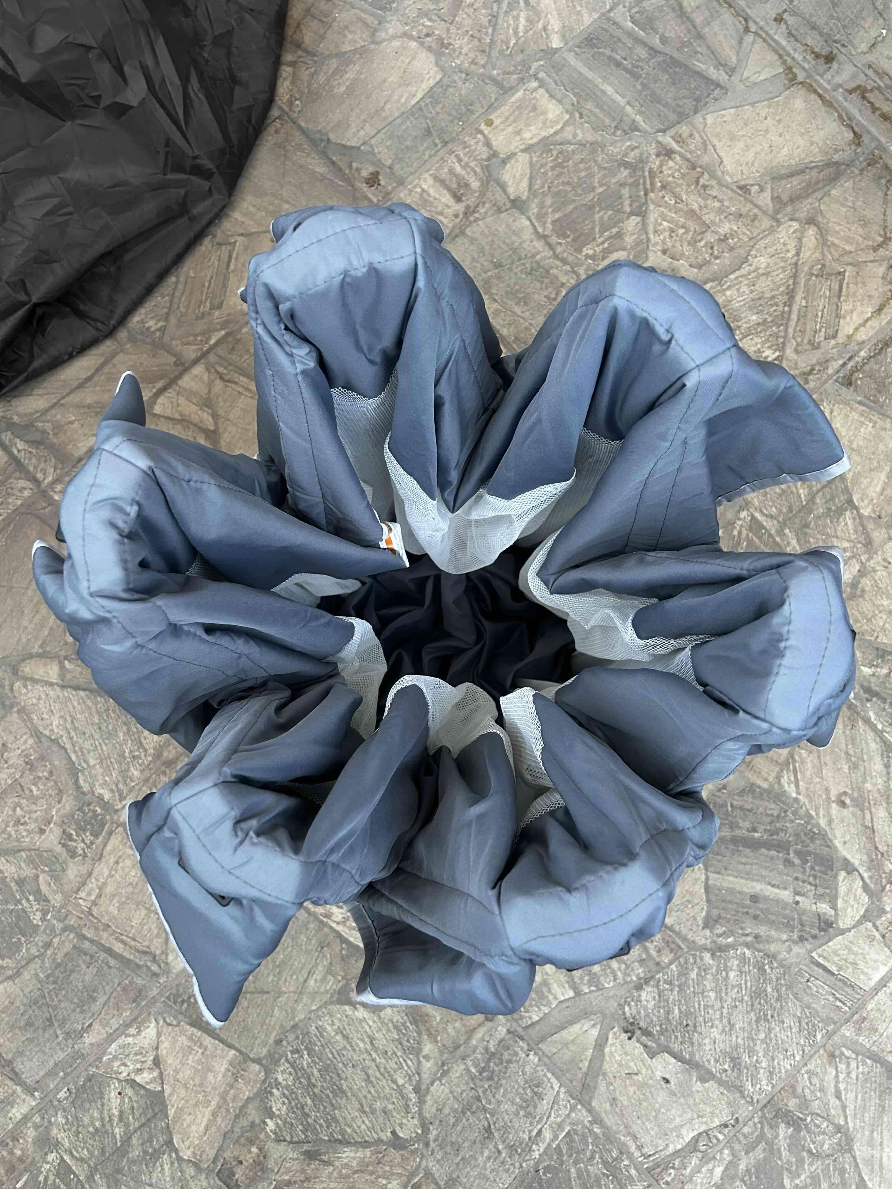 Corral plegable con bolsa de transporte - miniatura 2