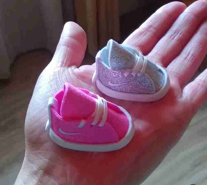 Mini zapatillas Baby shower - miniatura 3