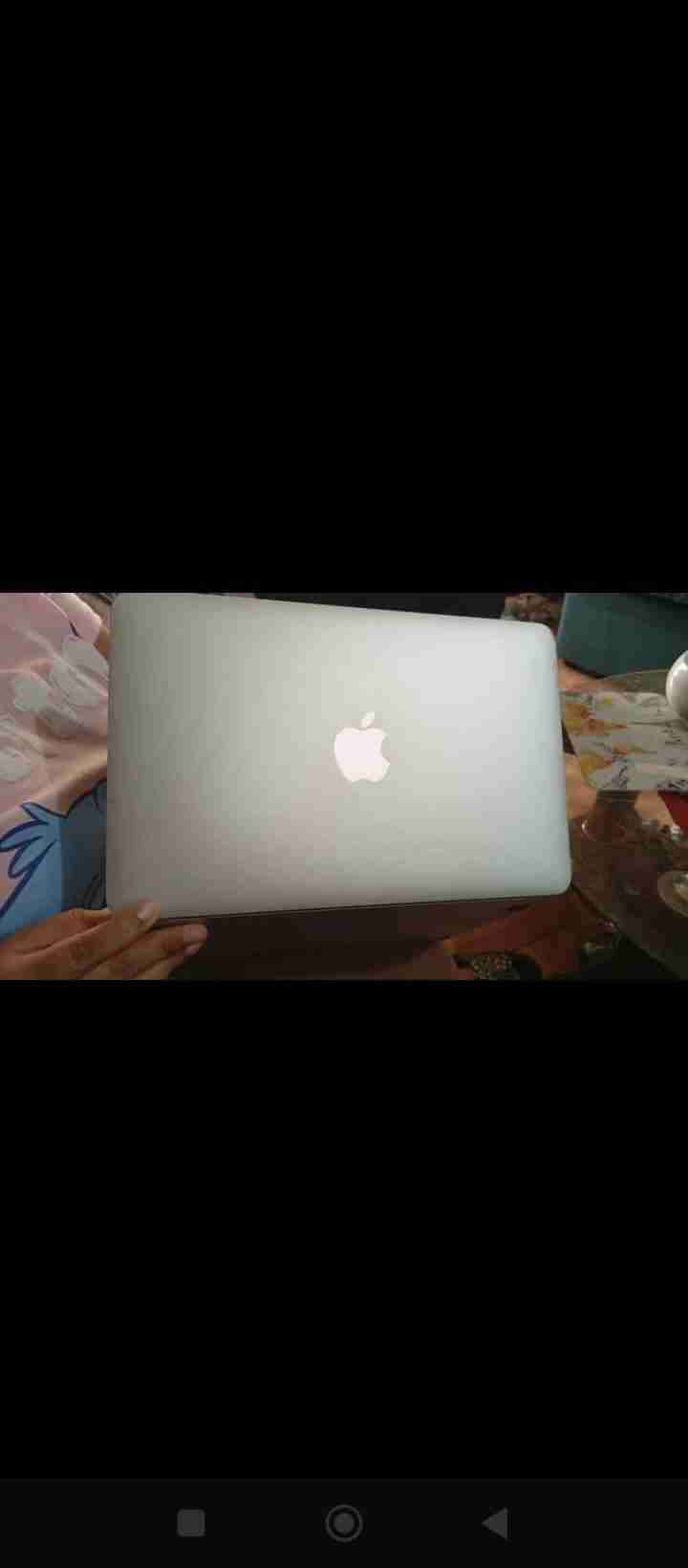 MacBook Air en buen estado - miniatura 3