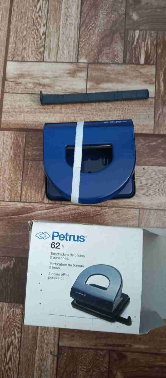 Perforadora azul Petrus - 4