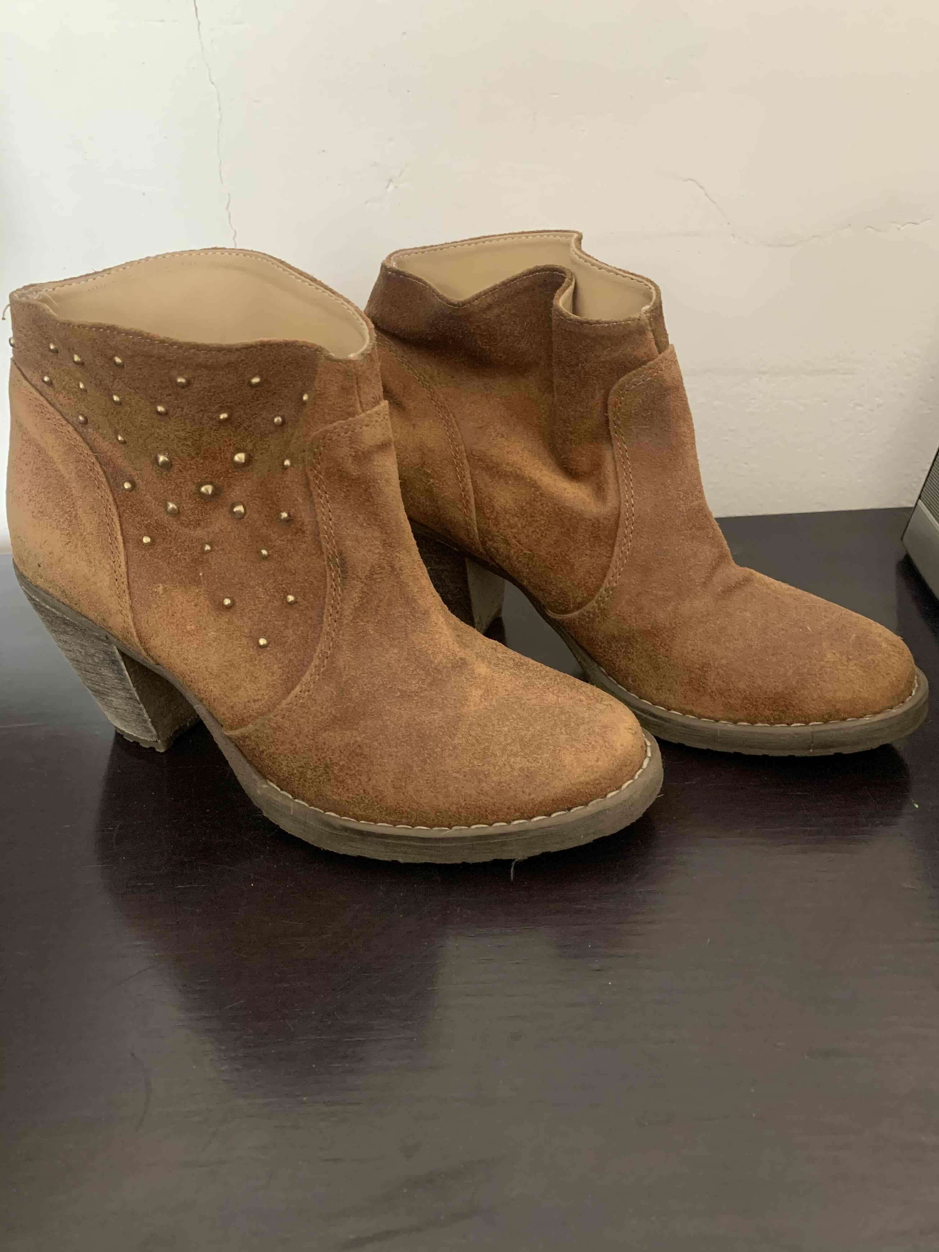 Botines de gamuza marrón