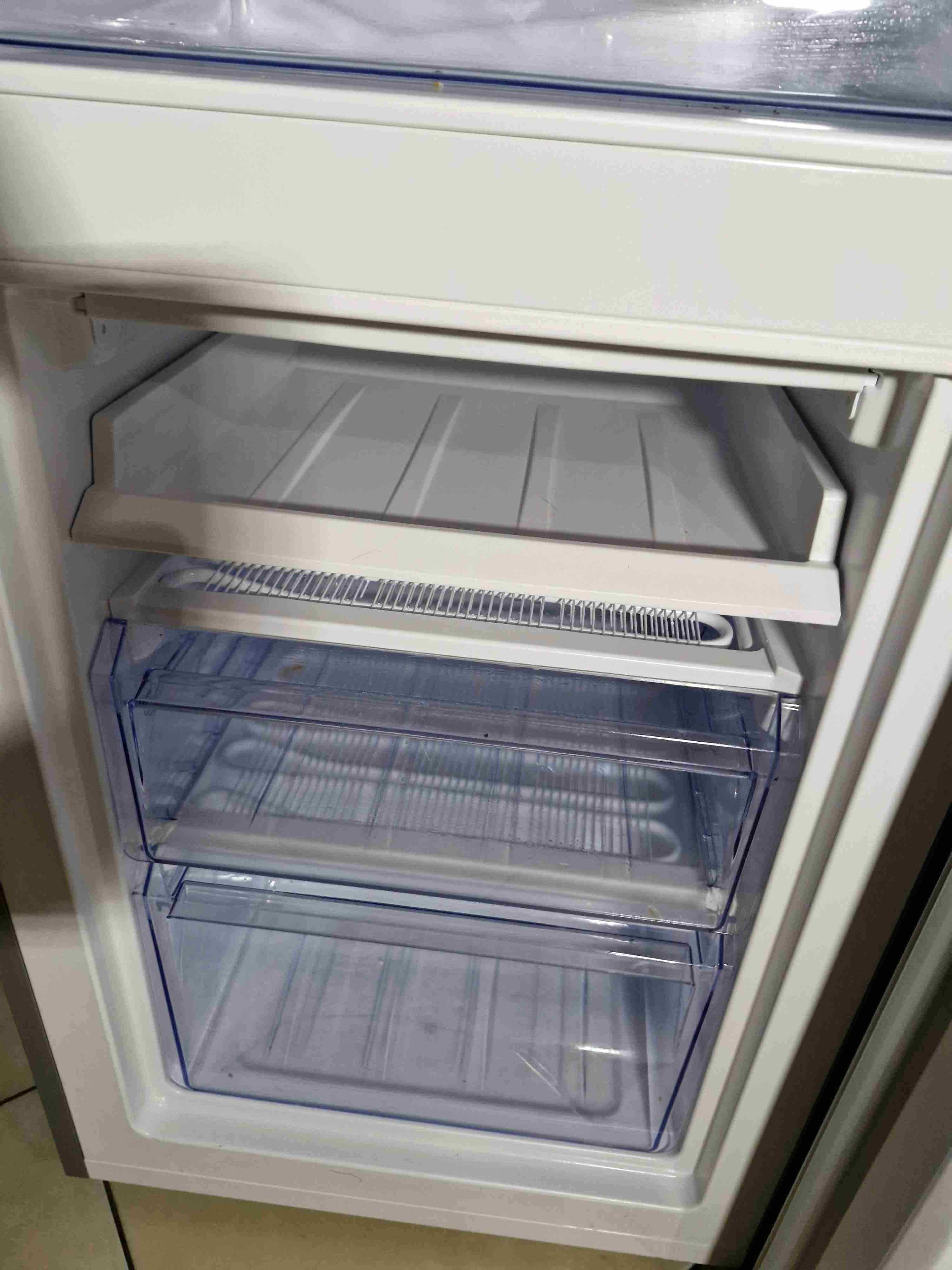 Refrigerador Mademsa color plateado - miniatura 5