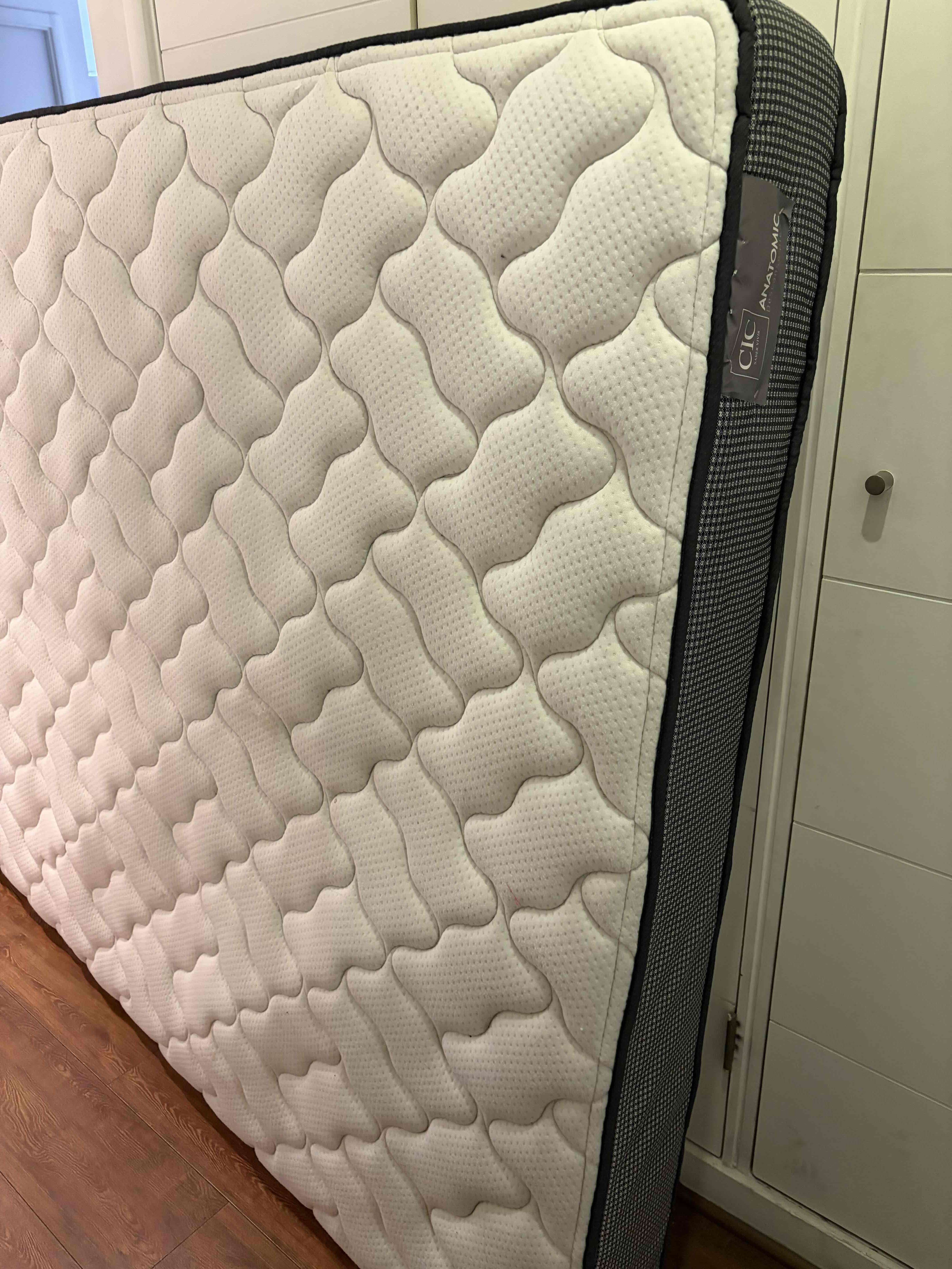 Cama dos plazas con respaldo y colchón - miniatura 3