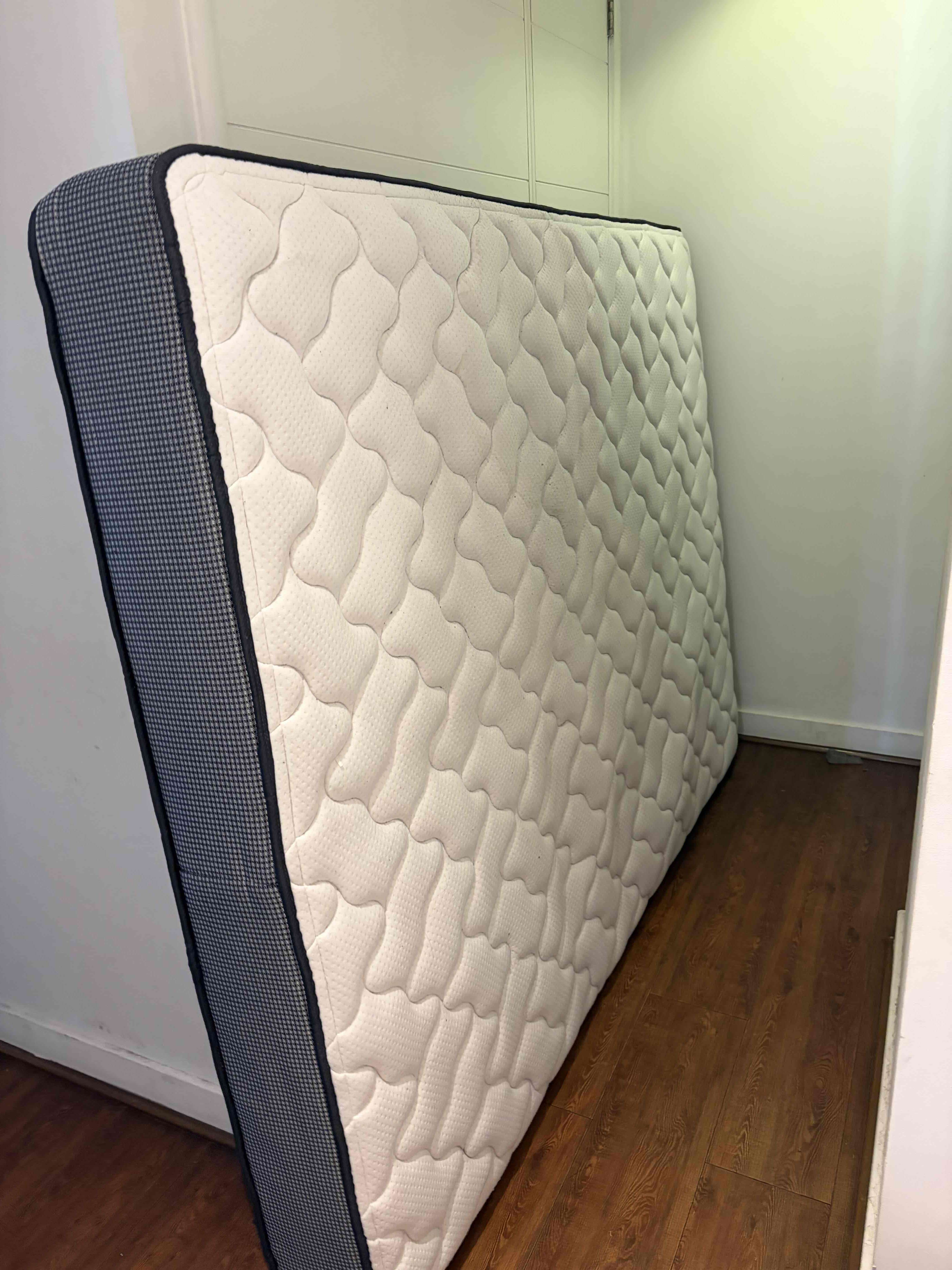 Cama dos plazas con respaldo y colchón - miniatura 5