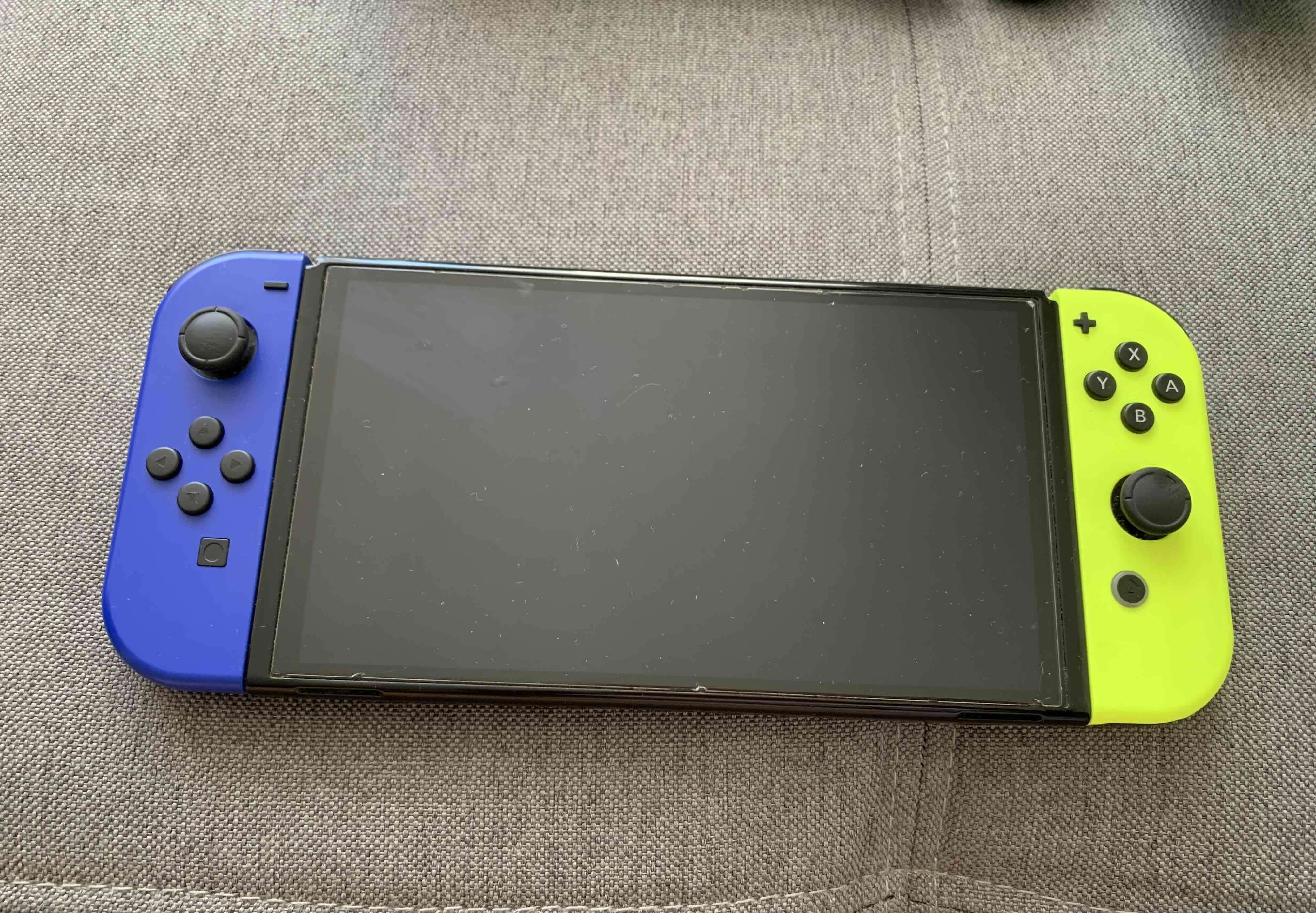 Nintendo Switch + Accesorios + Bolso Mario - miniatura 2