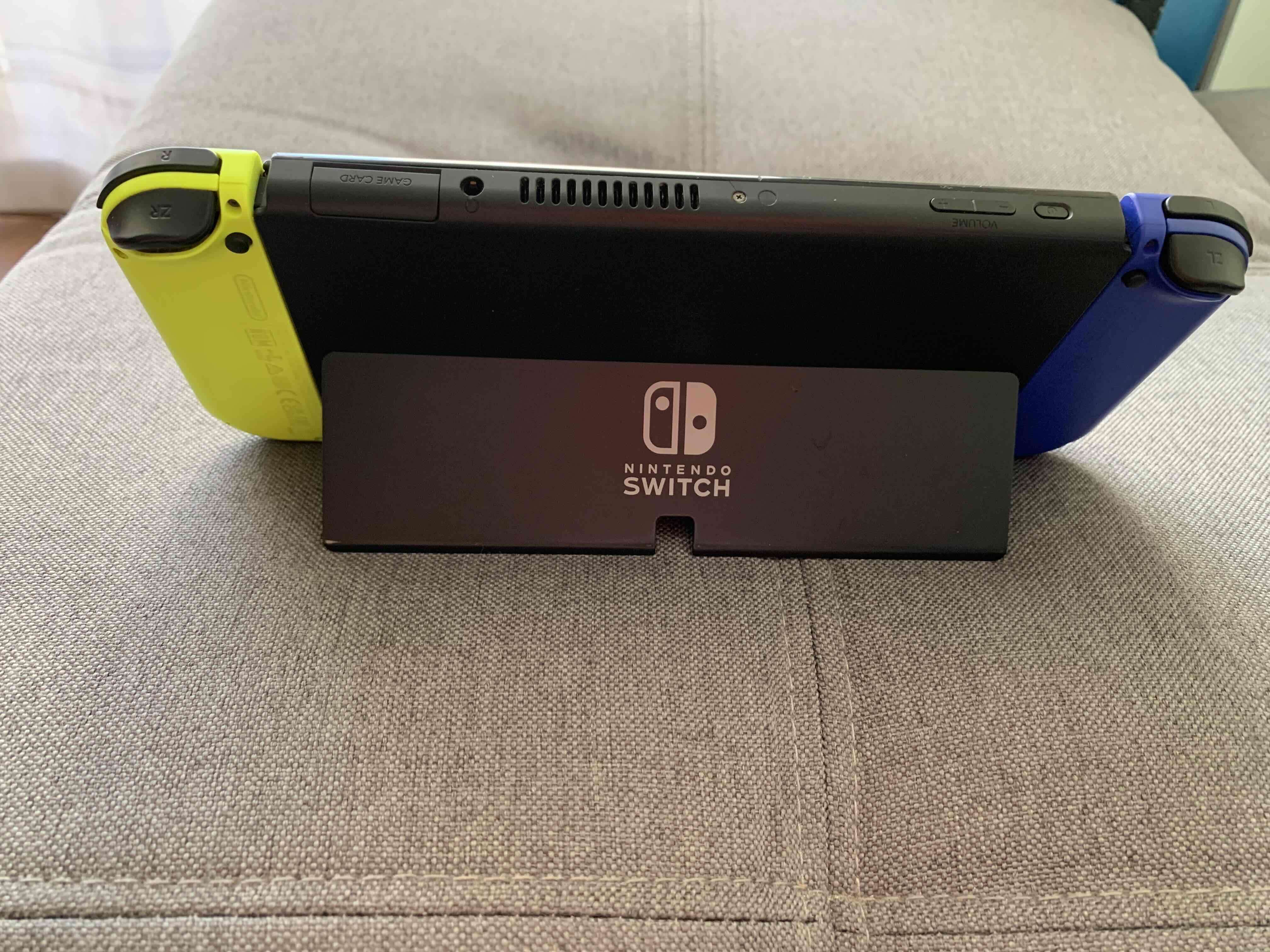 Nintendo Switch + Accesorios + Bolso Mario - miniatura 3