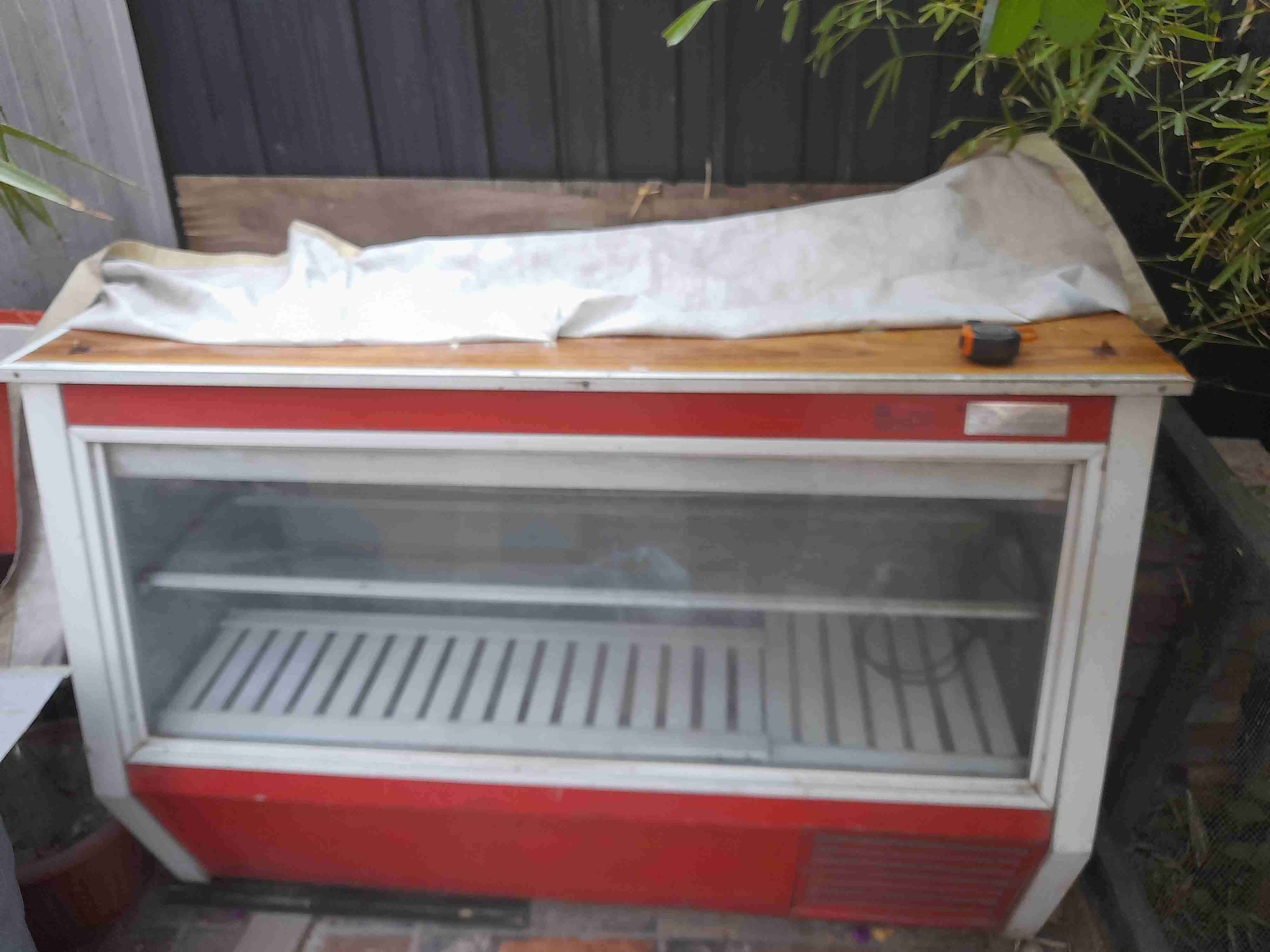 Vitrina refrigerada usada - miniatura 2