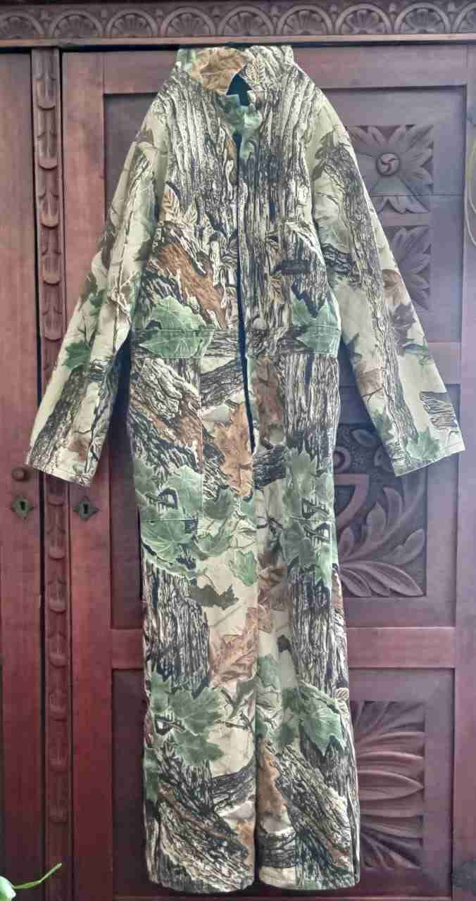 Overol camuflado largo