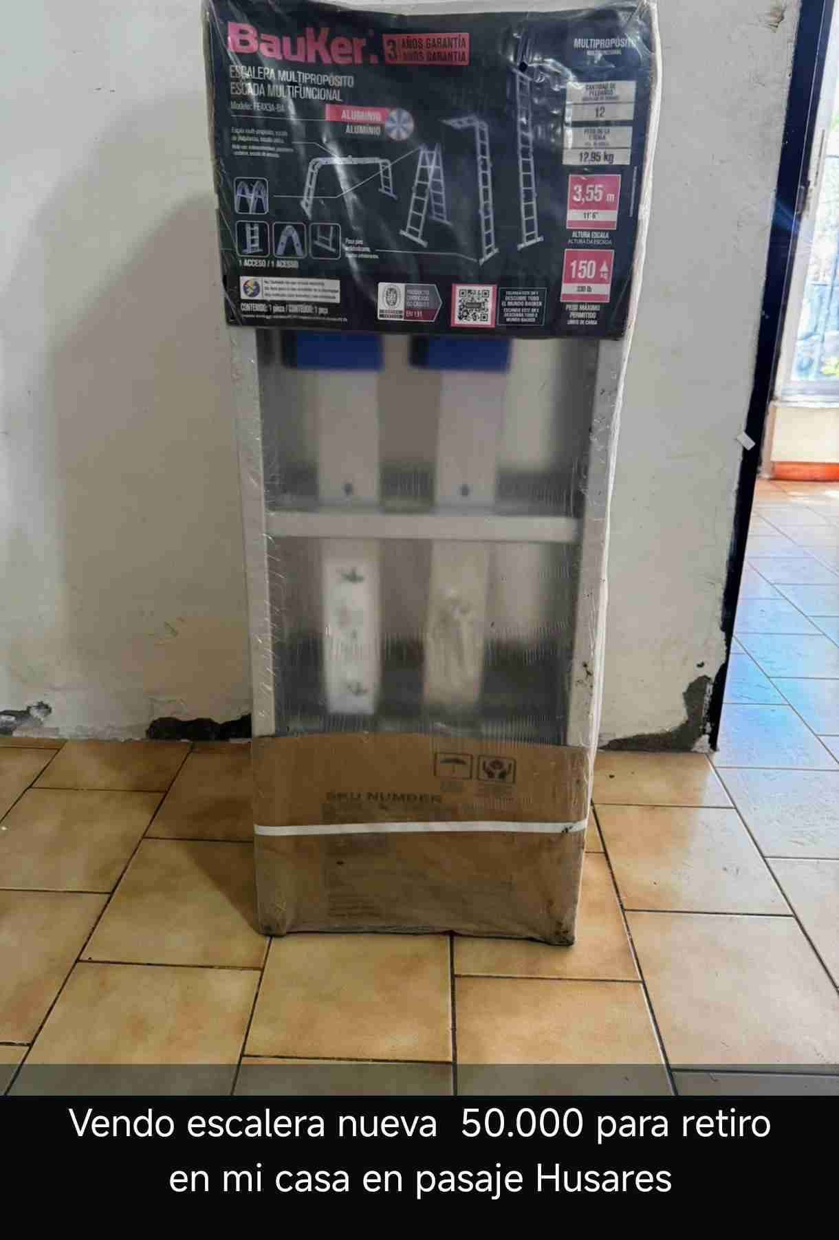 Escalera multifuncional Bauker nueva