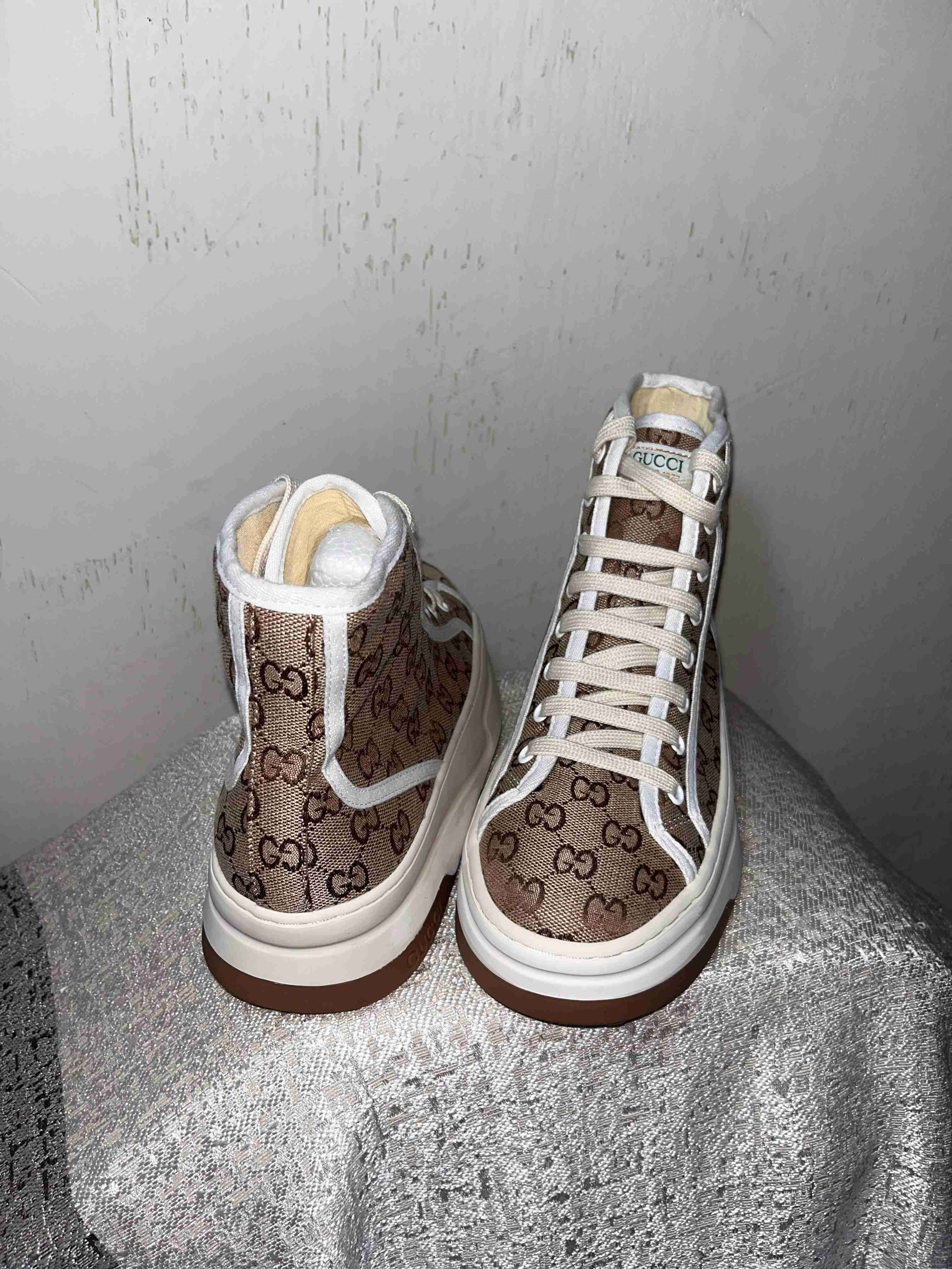 Zapatillas Gucci altas beige - miniatura 3