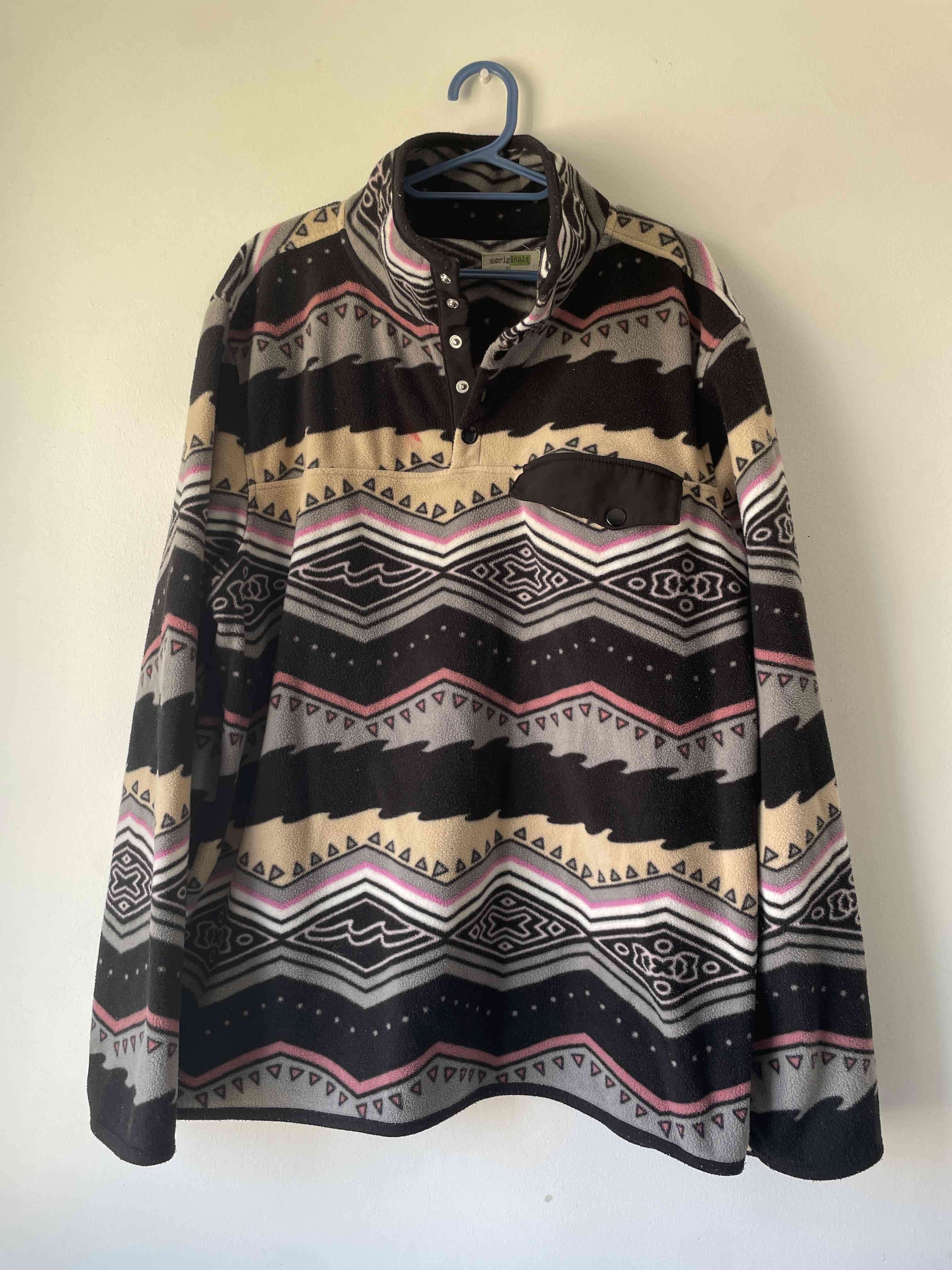 Polar con diseño geométrico