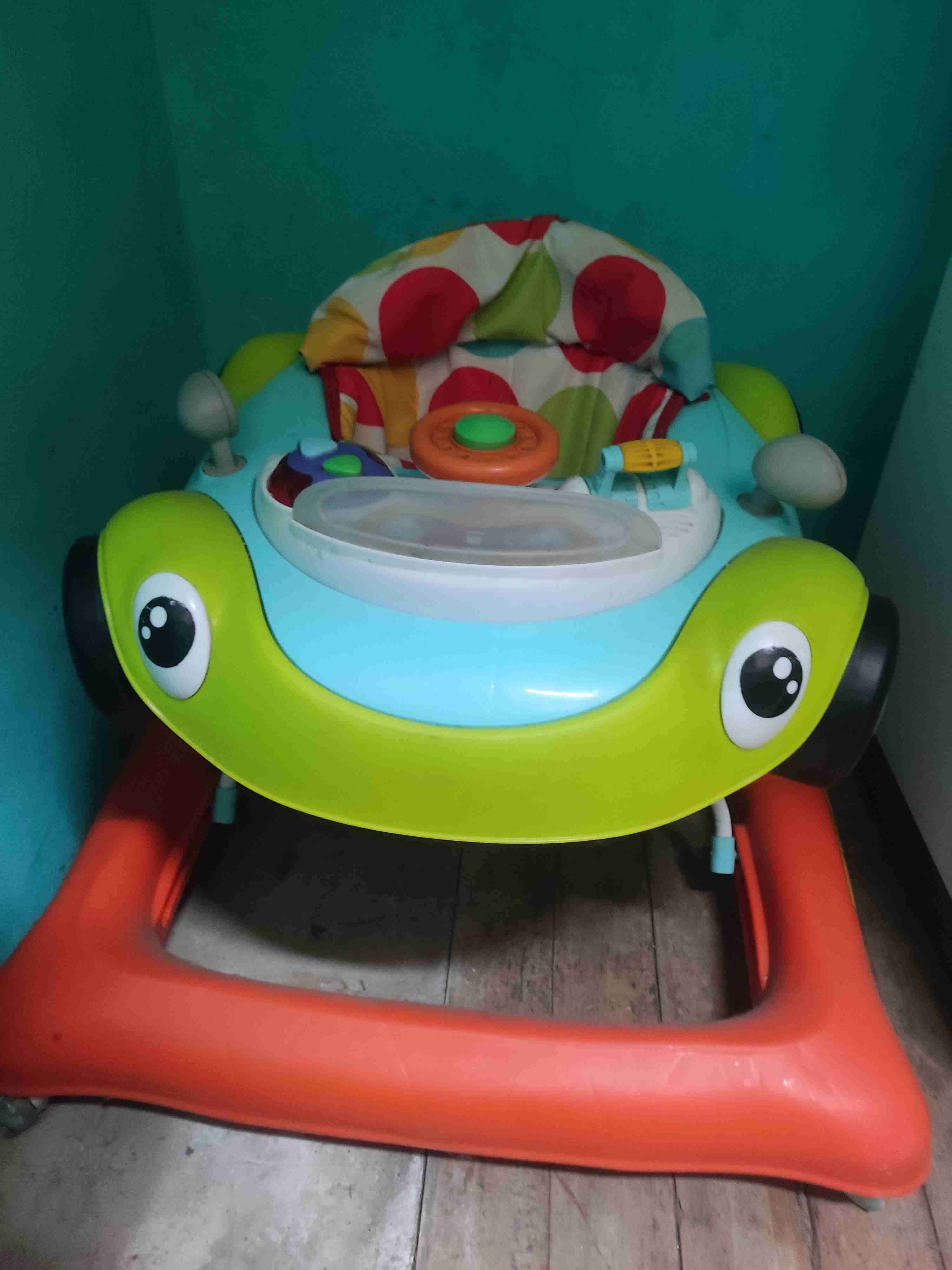 Andador infantil colorido - miniatura 2