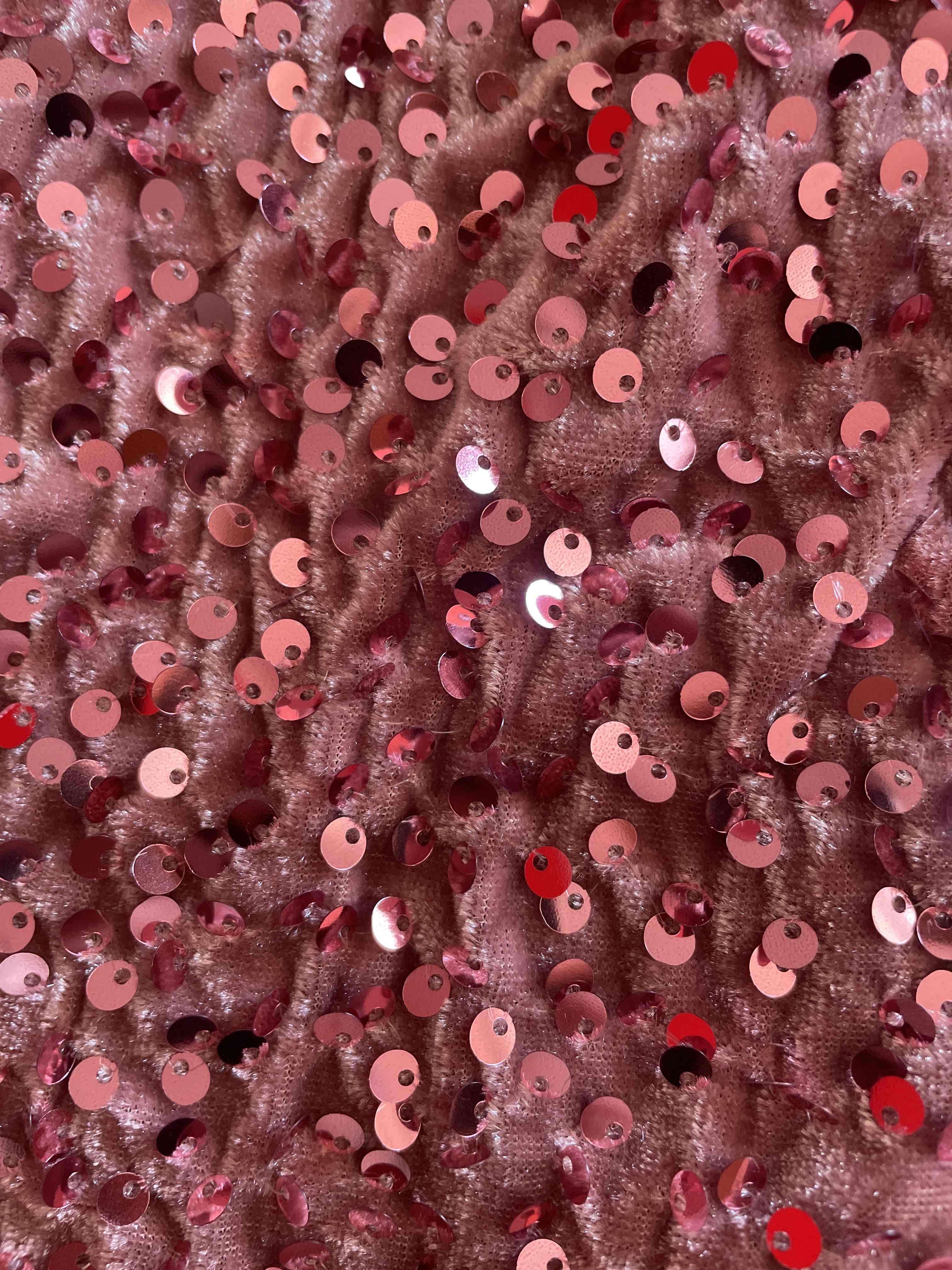 Vestido rosado de lentejuelas - miniatura 3