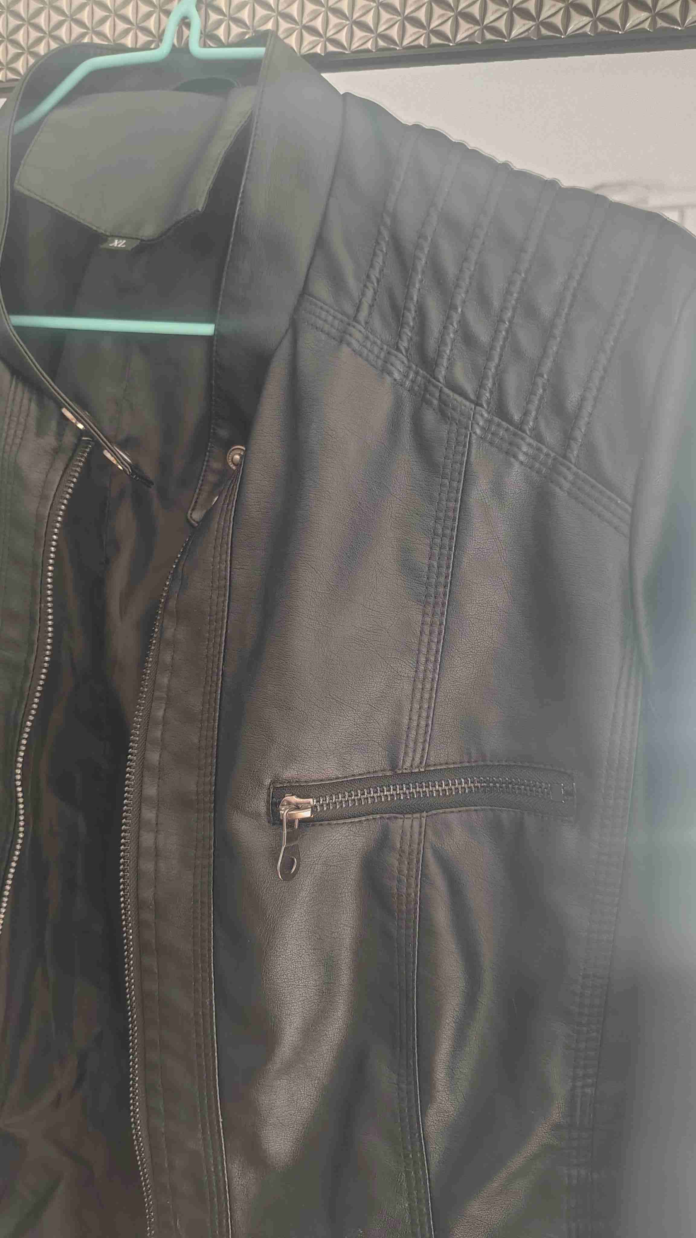 Chaqueta negra de cuero sintético - miniatura 3