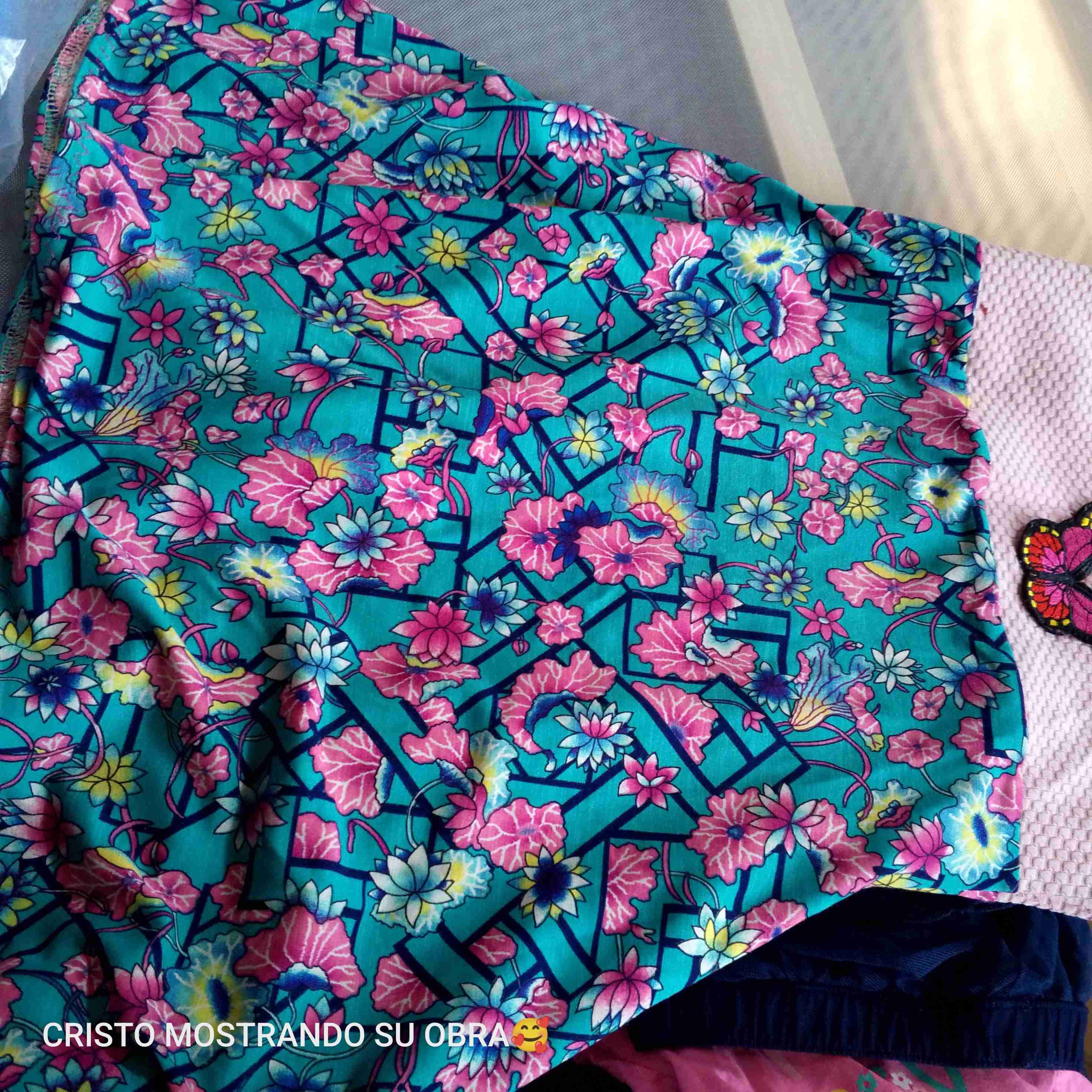 Vestido floral con mariposas - miniatura 3